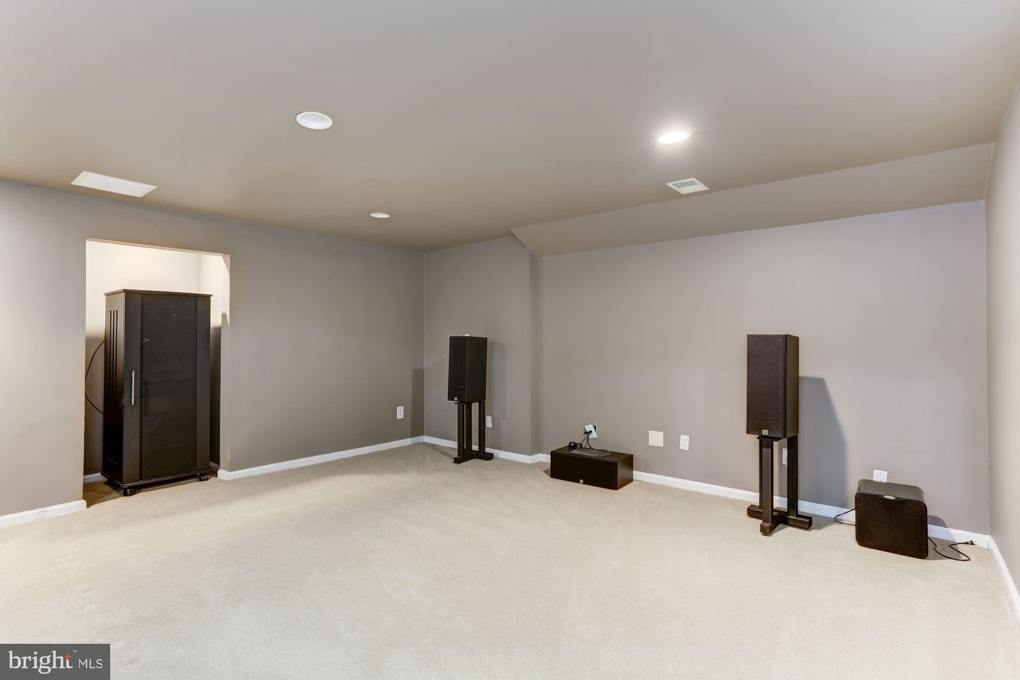 VILLAGE OF HICKORY RIDGE - Residential