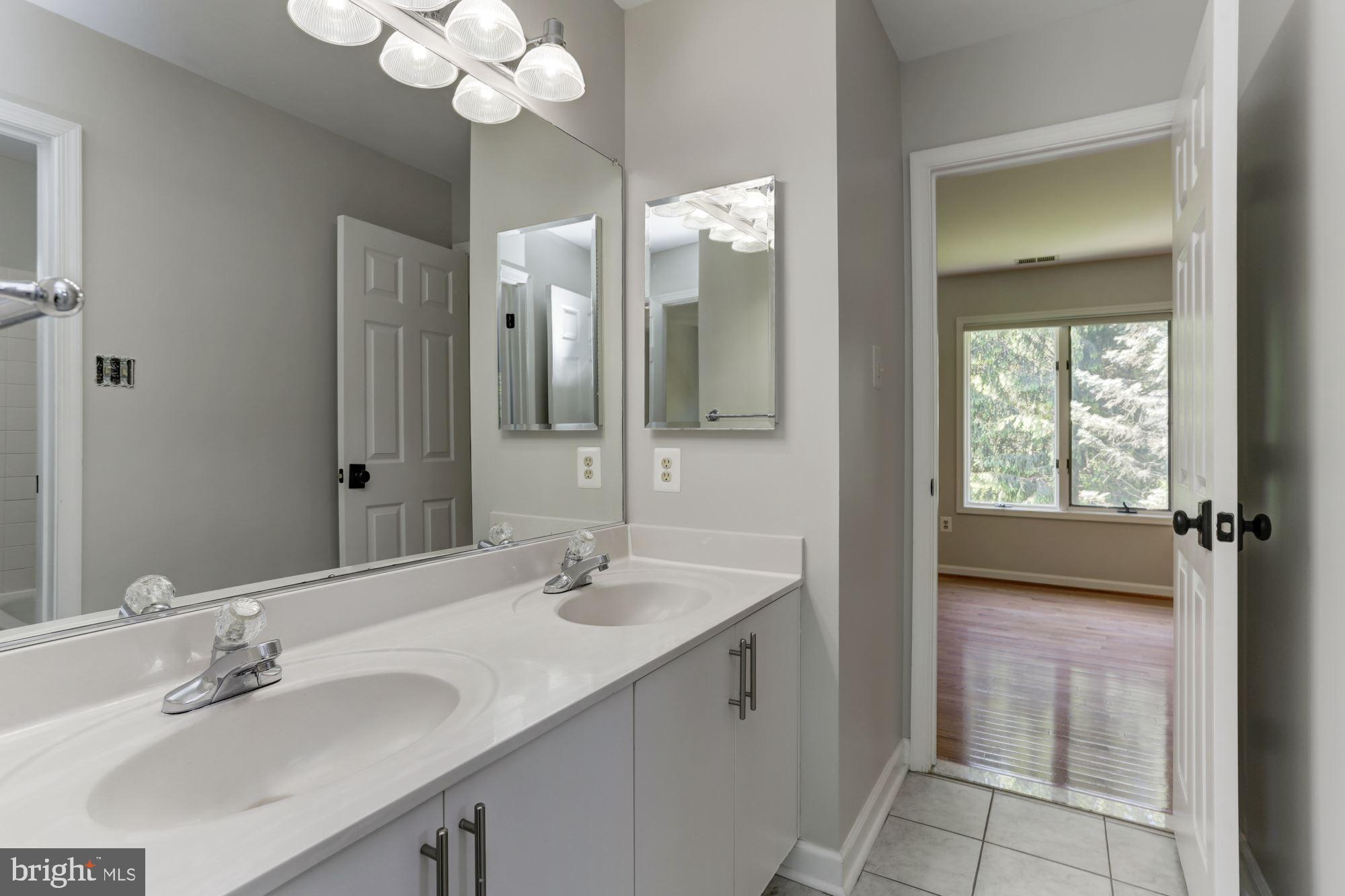 VILLAGE OF HICKORY RIDGE - Residential