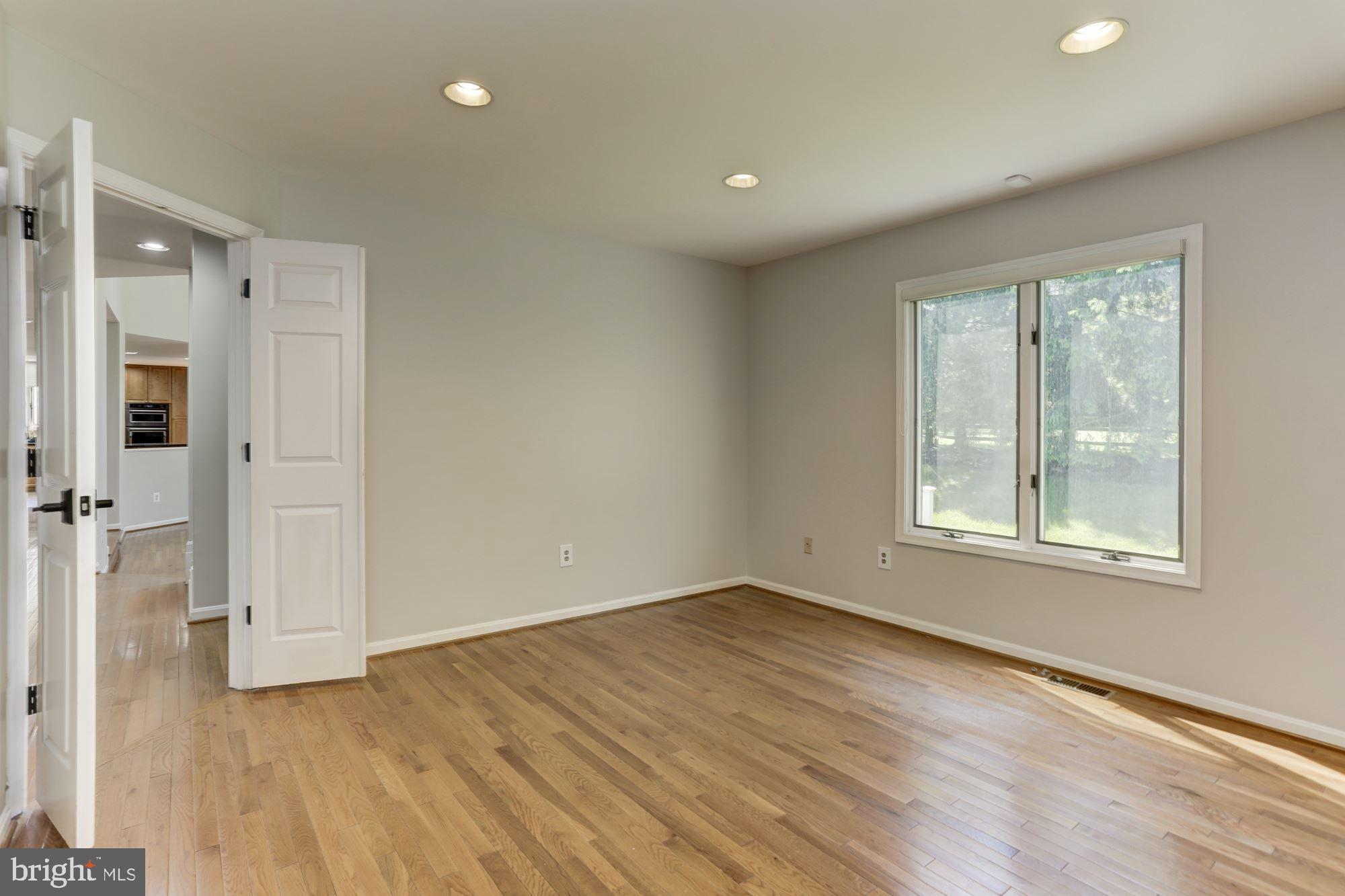 VILLAGE OF HICKORY RIDGE - Residential