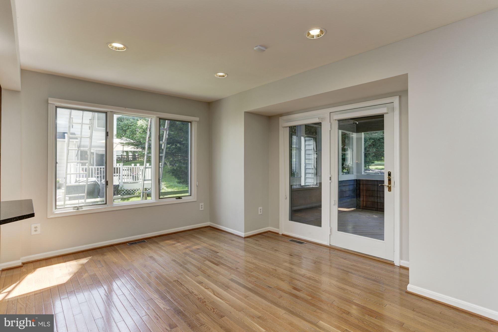 VILLAGE OF HICKORY RIDGE - Residential