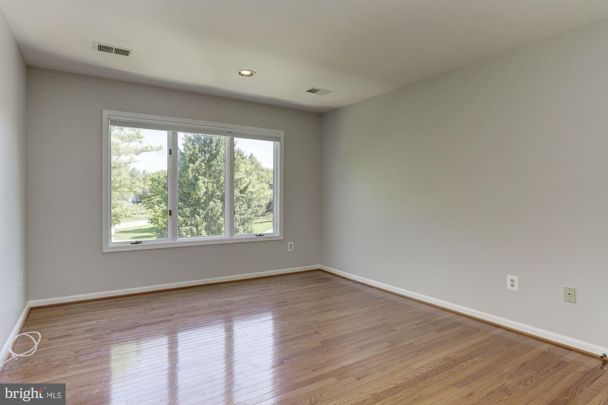 VILLAGE OF HICKORY RIDGE - Residential