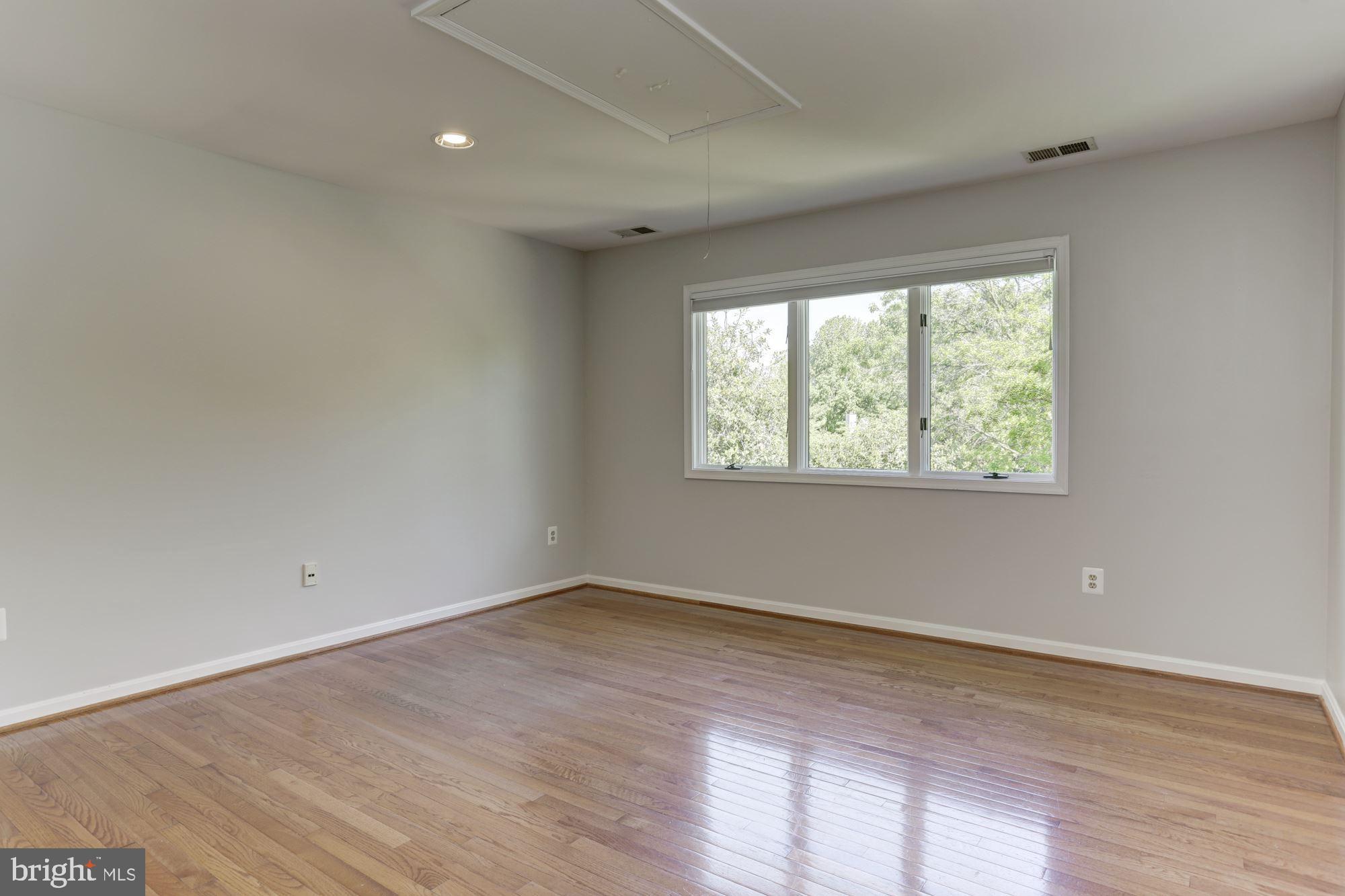 VILLAGE OF HICKORY RIDGE - Residential