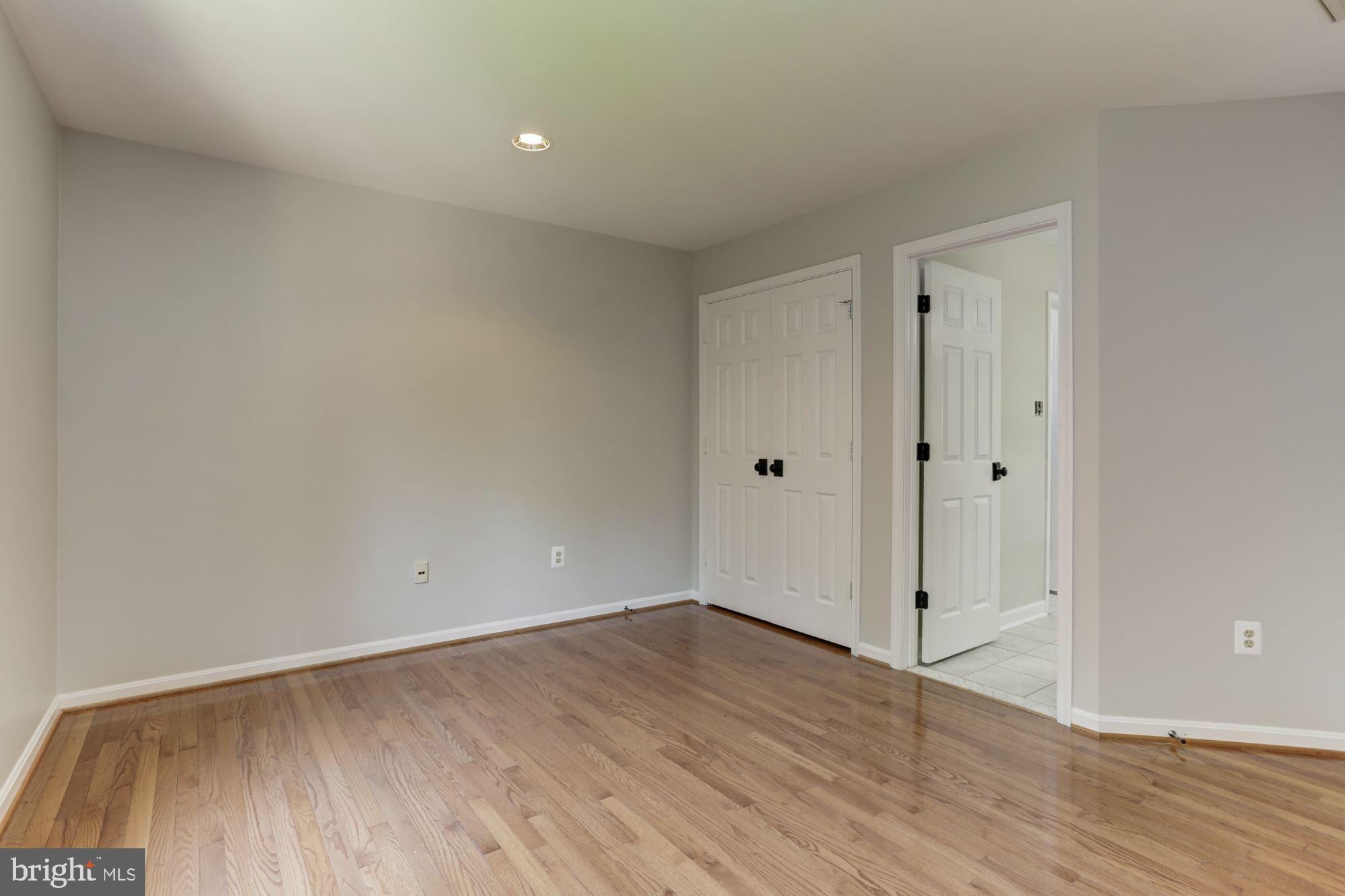 VILLAGE OF HICKORY RIDGE - Residential