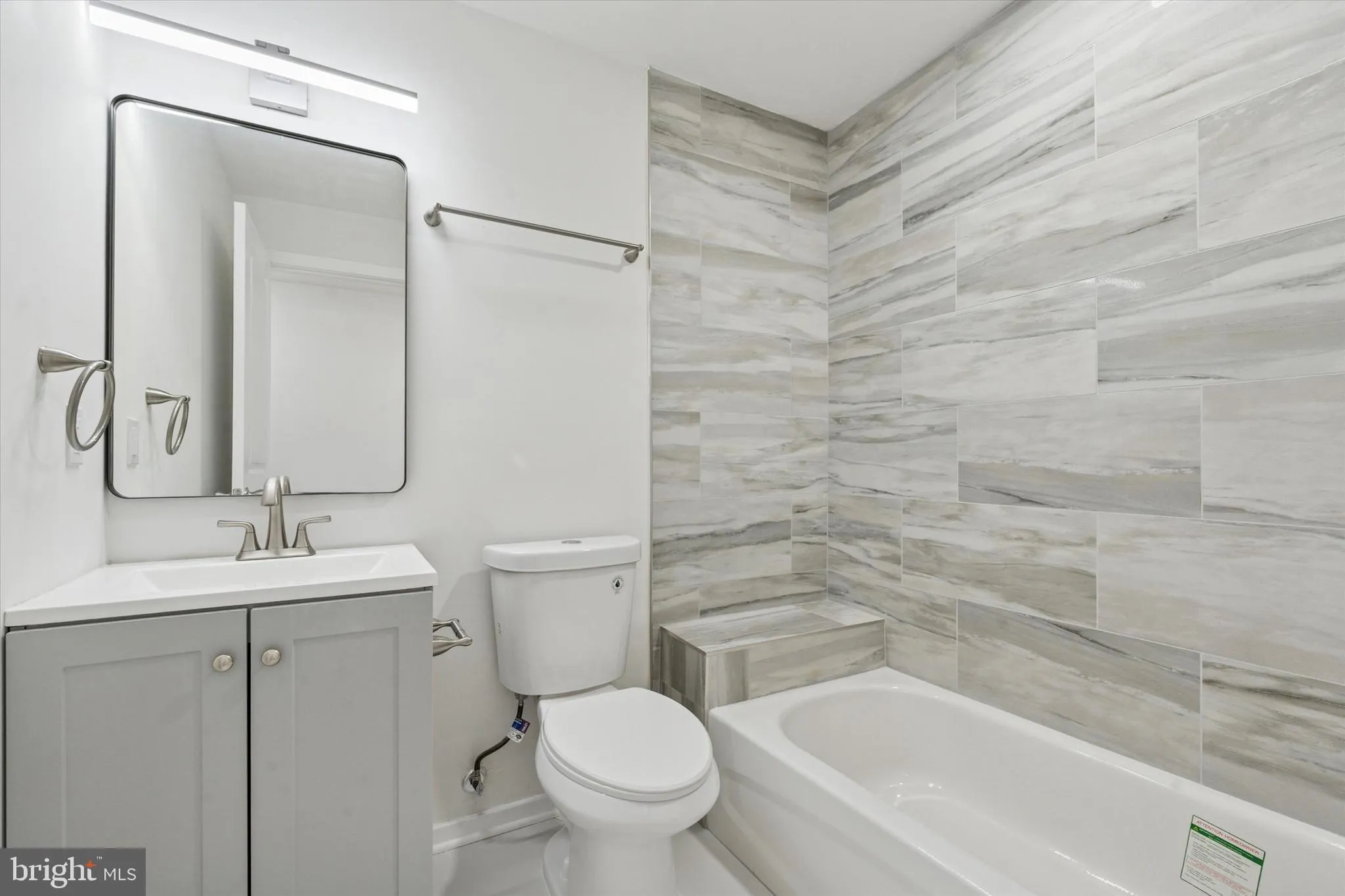 Philadelphia, Pennsylvania 19147, United States, 2 Bedrooms Bedrooms, ,2 BathroomsBathrooms,Residential,Active,138015