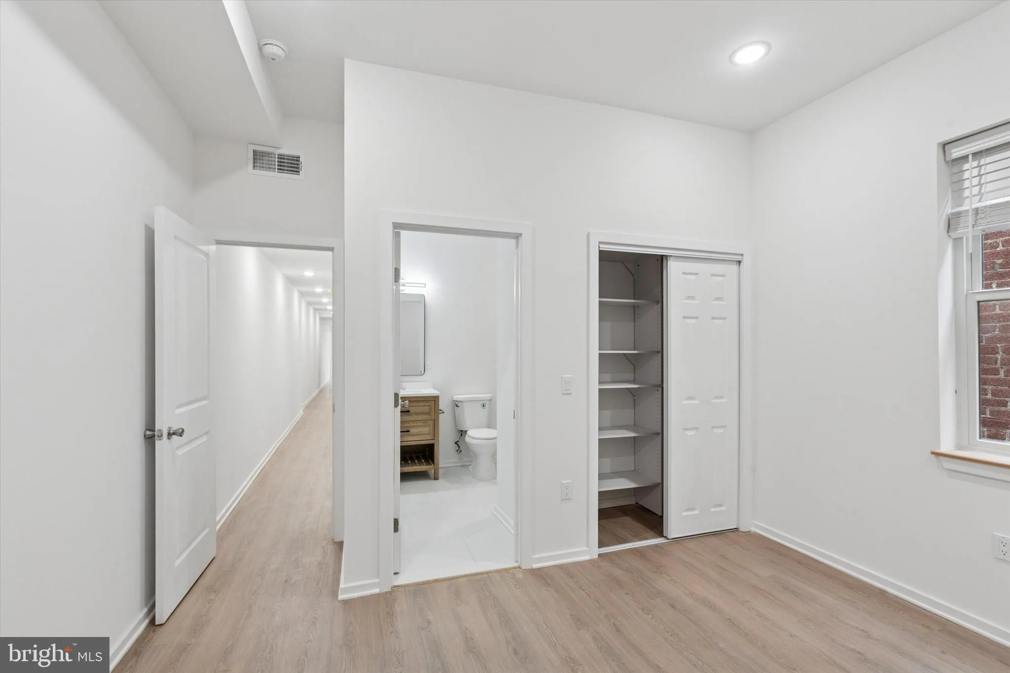 Philadelphia, Pennsylvania 19147, United States, 2 Bedrooms Bedrooms, ,2 BathroomsBathrooms,Residential,Active,138015