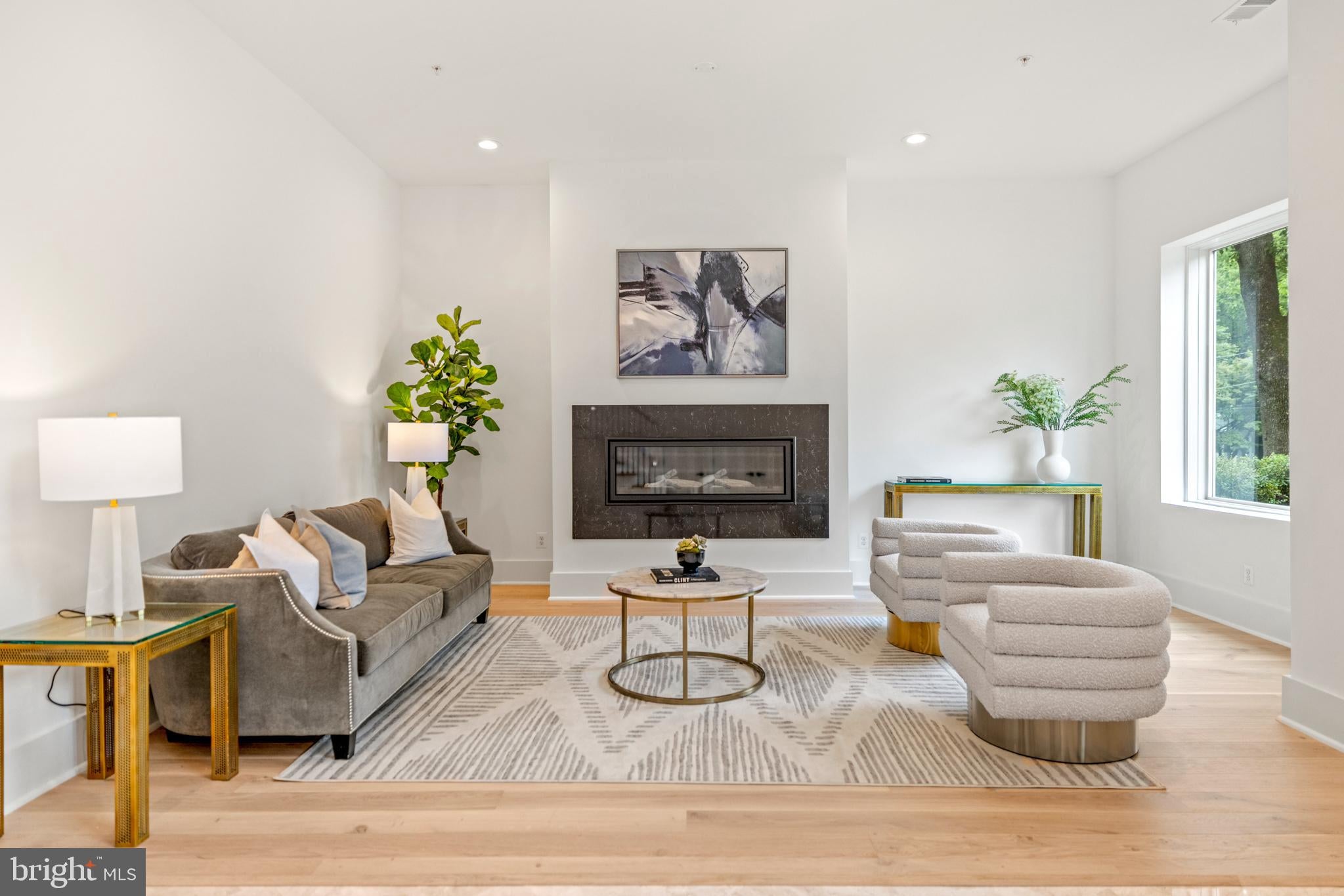 8609 WOODBROOK LANE