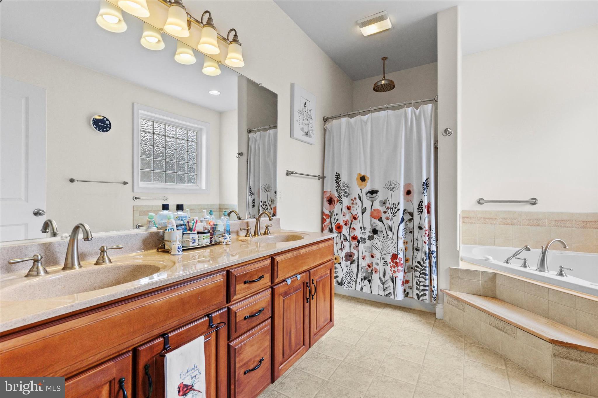 MORGANS RUN - Residential