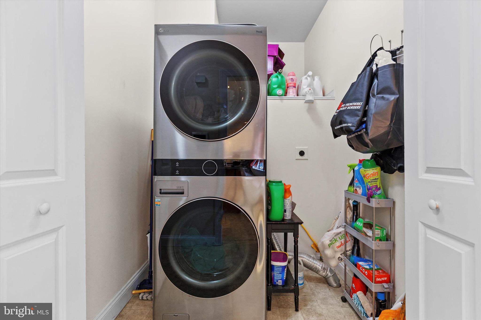 MORGANS RUN - Residential