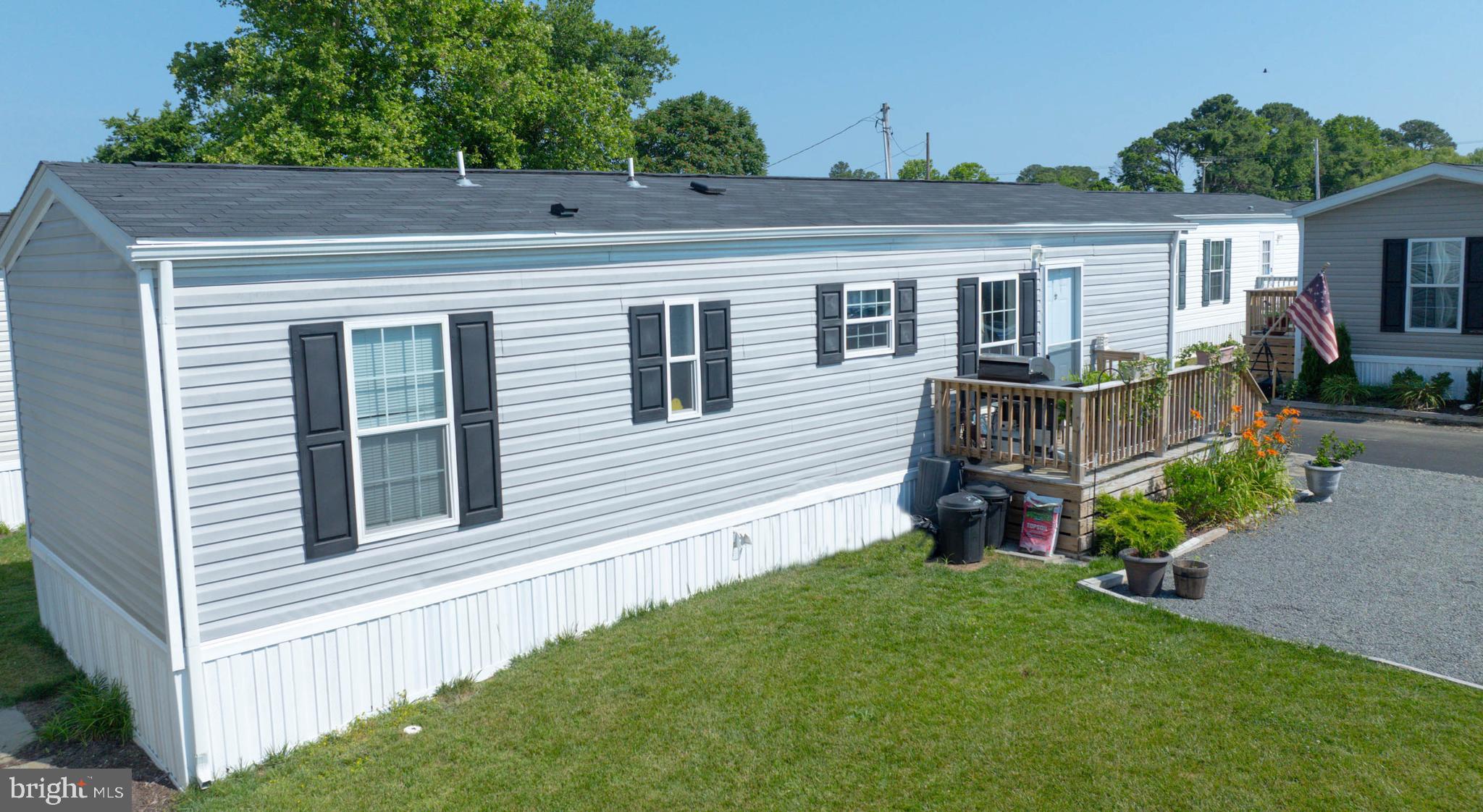 SALT LIFE PARK LLC - Residential