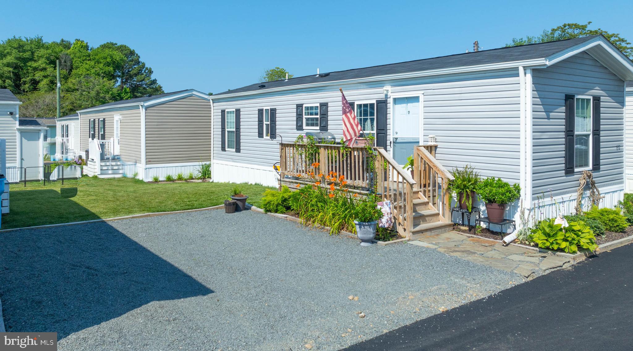 SALT LIFE PARK LLC - Residential