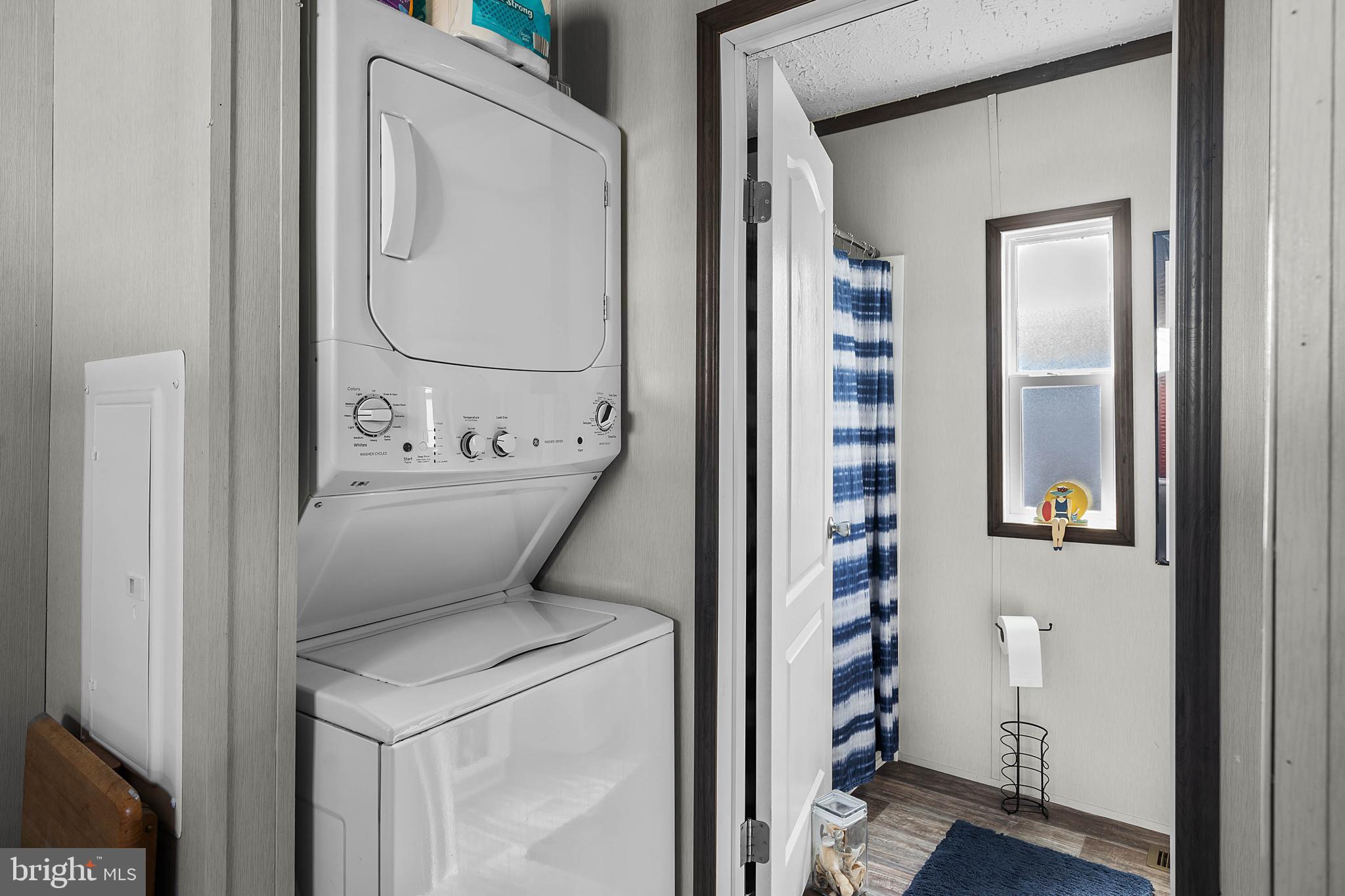 SALT LIFE PARK LLC - Residential