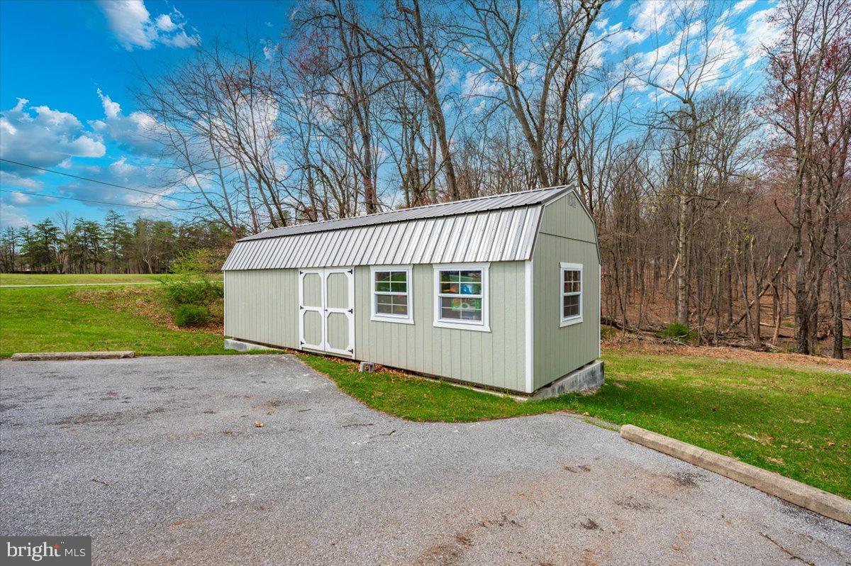 THE WOODS - Residential