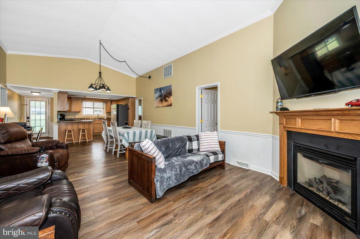 THE WOODS - Residential