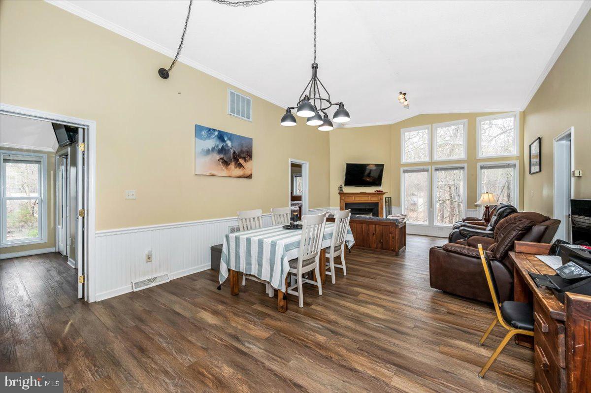 THE WOODS - Residential