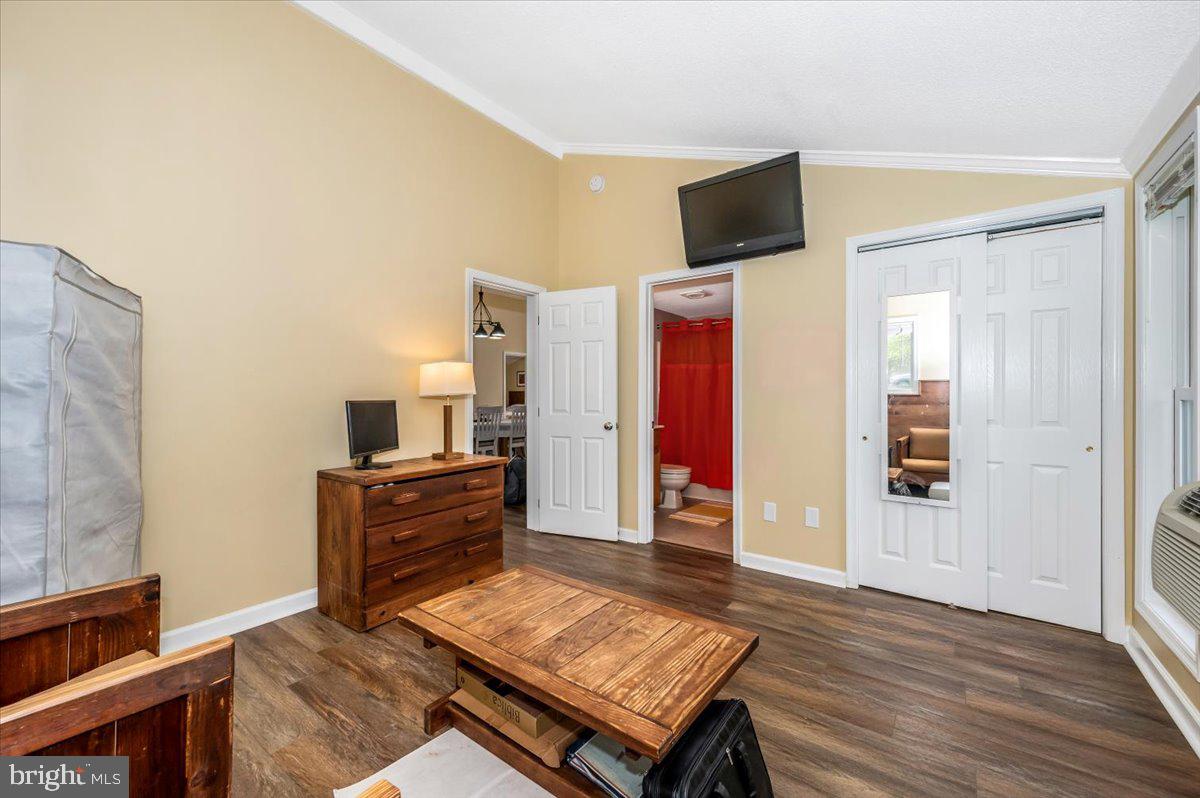 THE WOODS - Residential