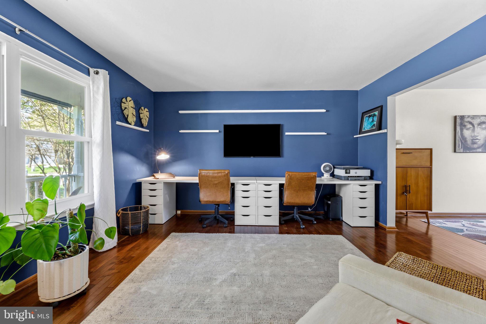 FOX CHASE - Residential