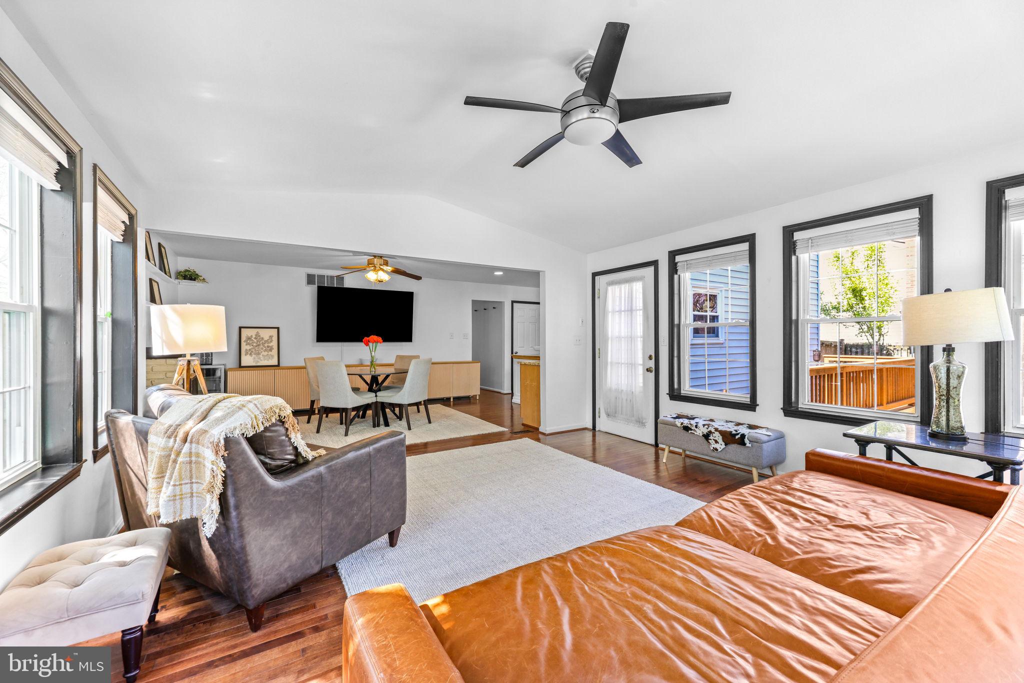 FOX CHASE - Residential