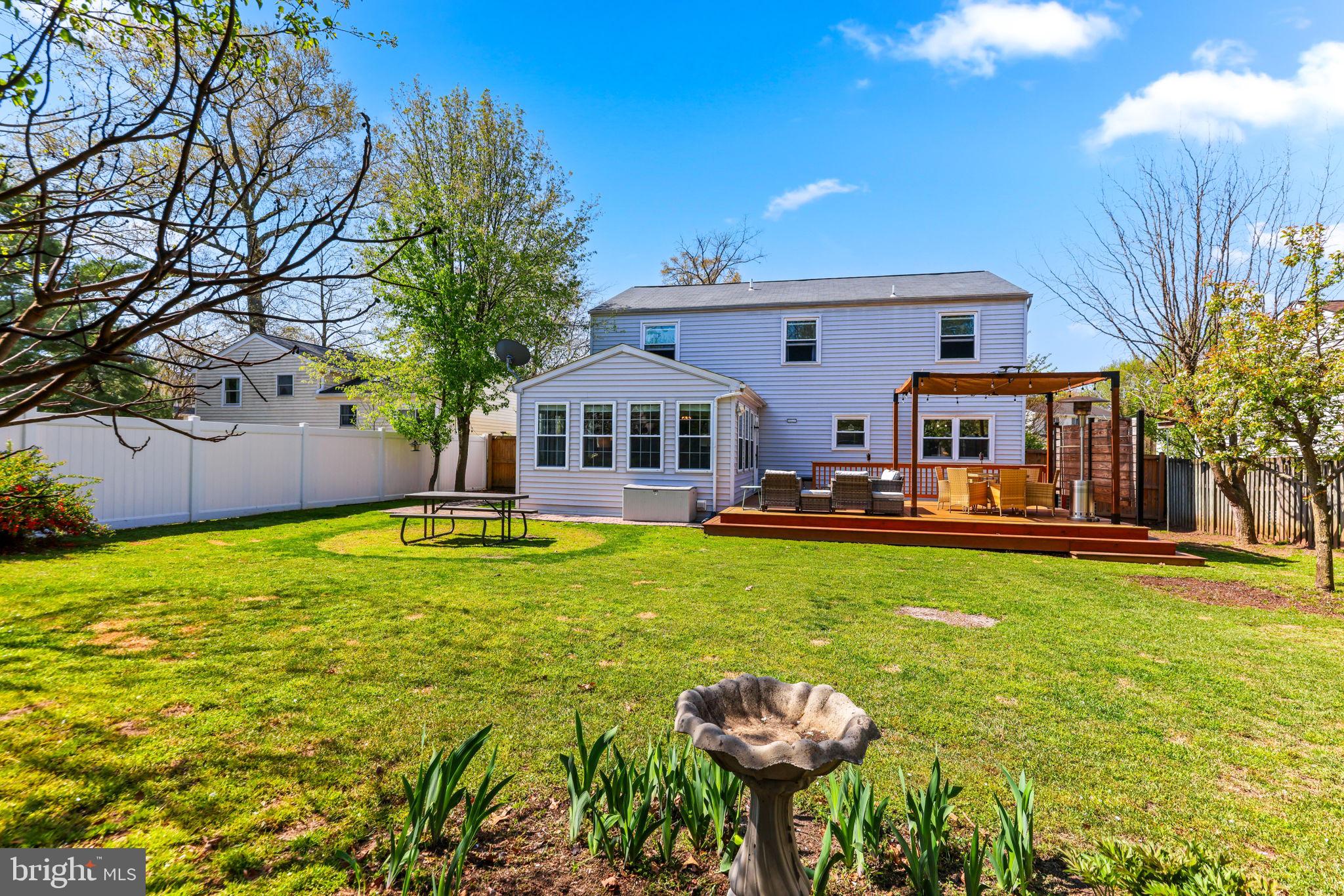 FOX CHASE - Residential