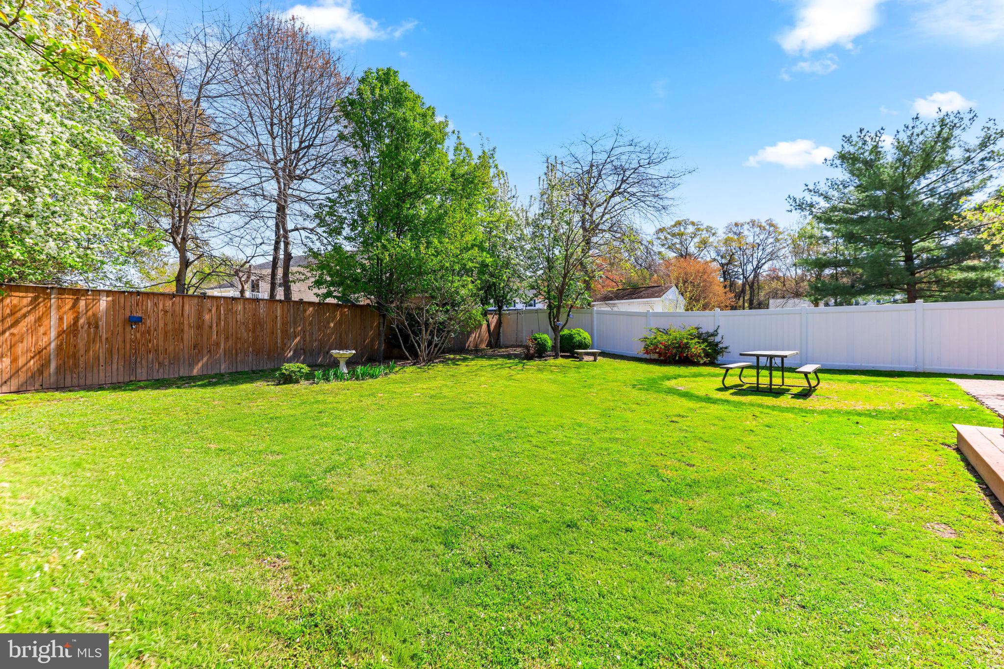 FOX CHASE - Residential