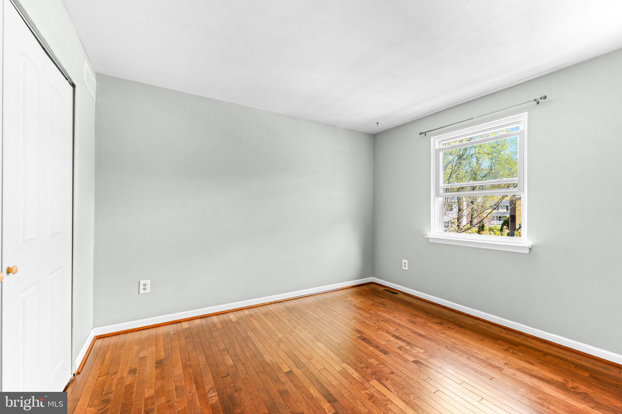 FOX CHASE - Residential