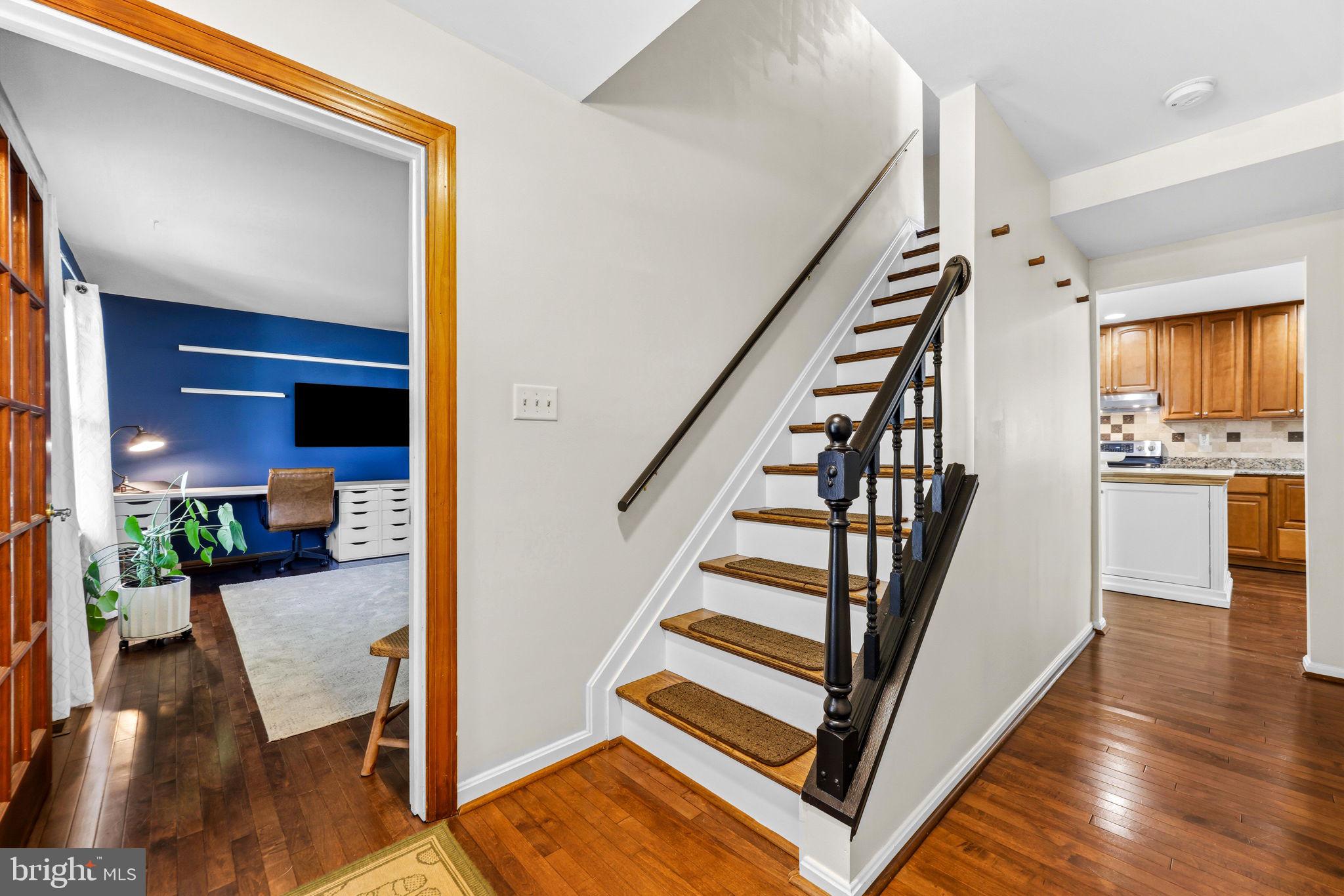 FOX CHASE - Residential