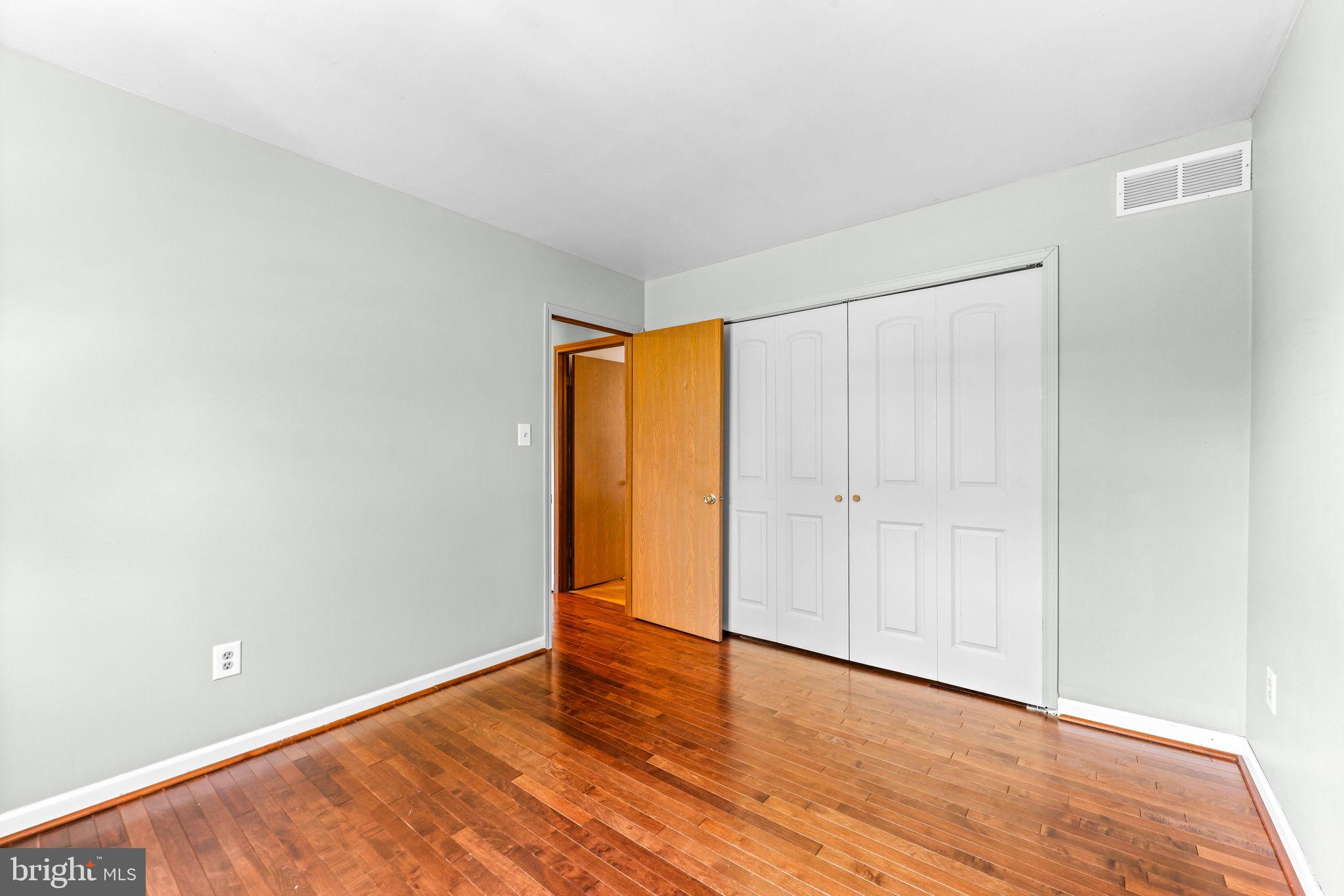 FOX CHASE - Residential