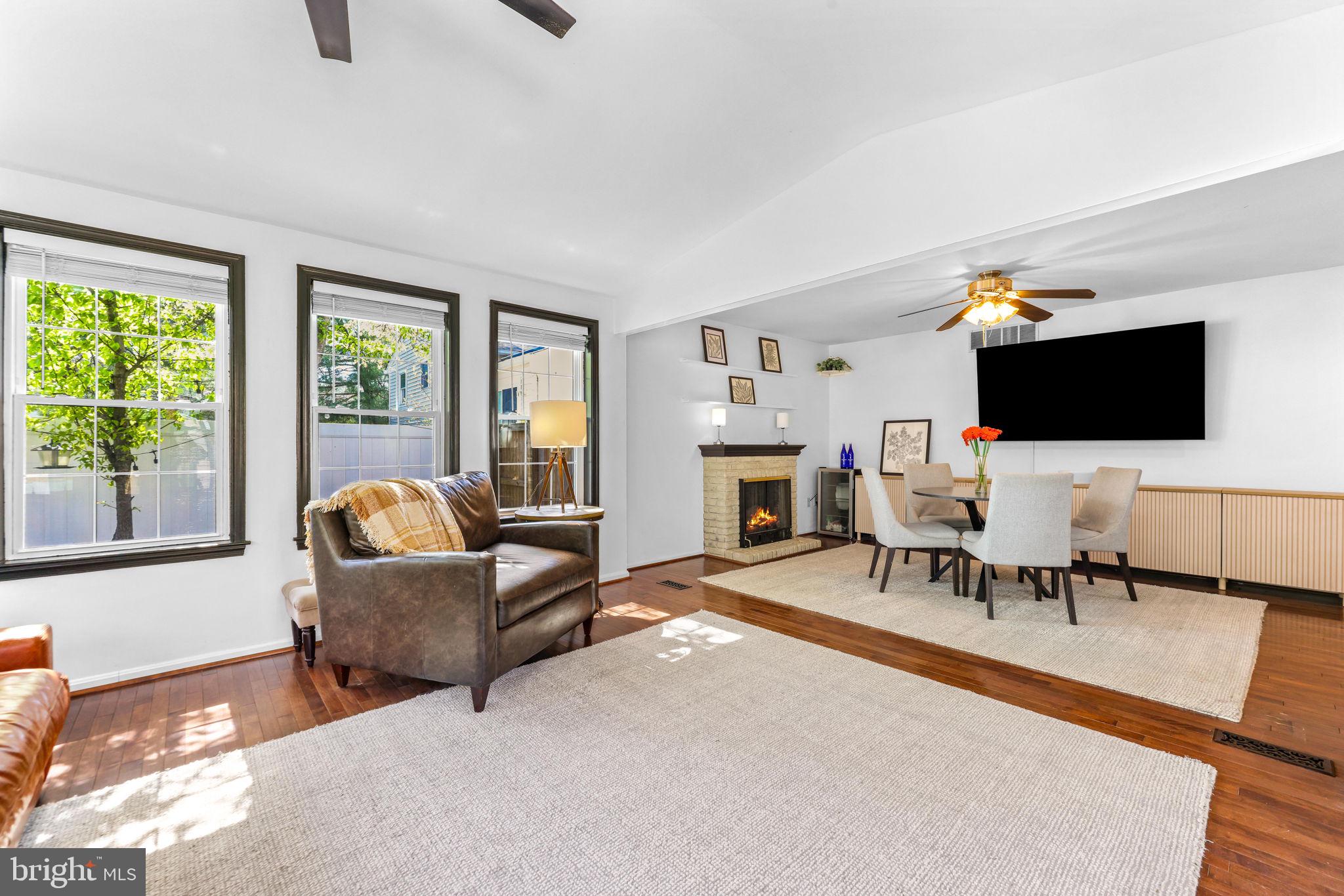 FOX CHASE - Residential