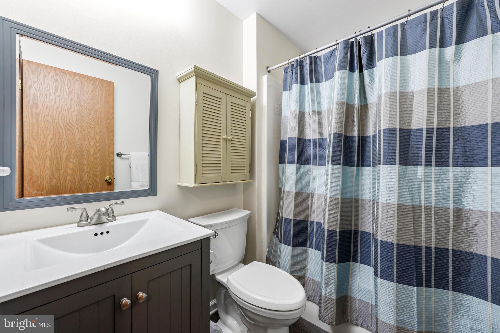 FOX CHASE - Residential