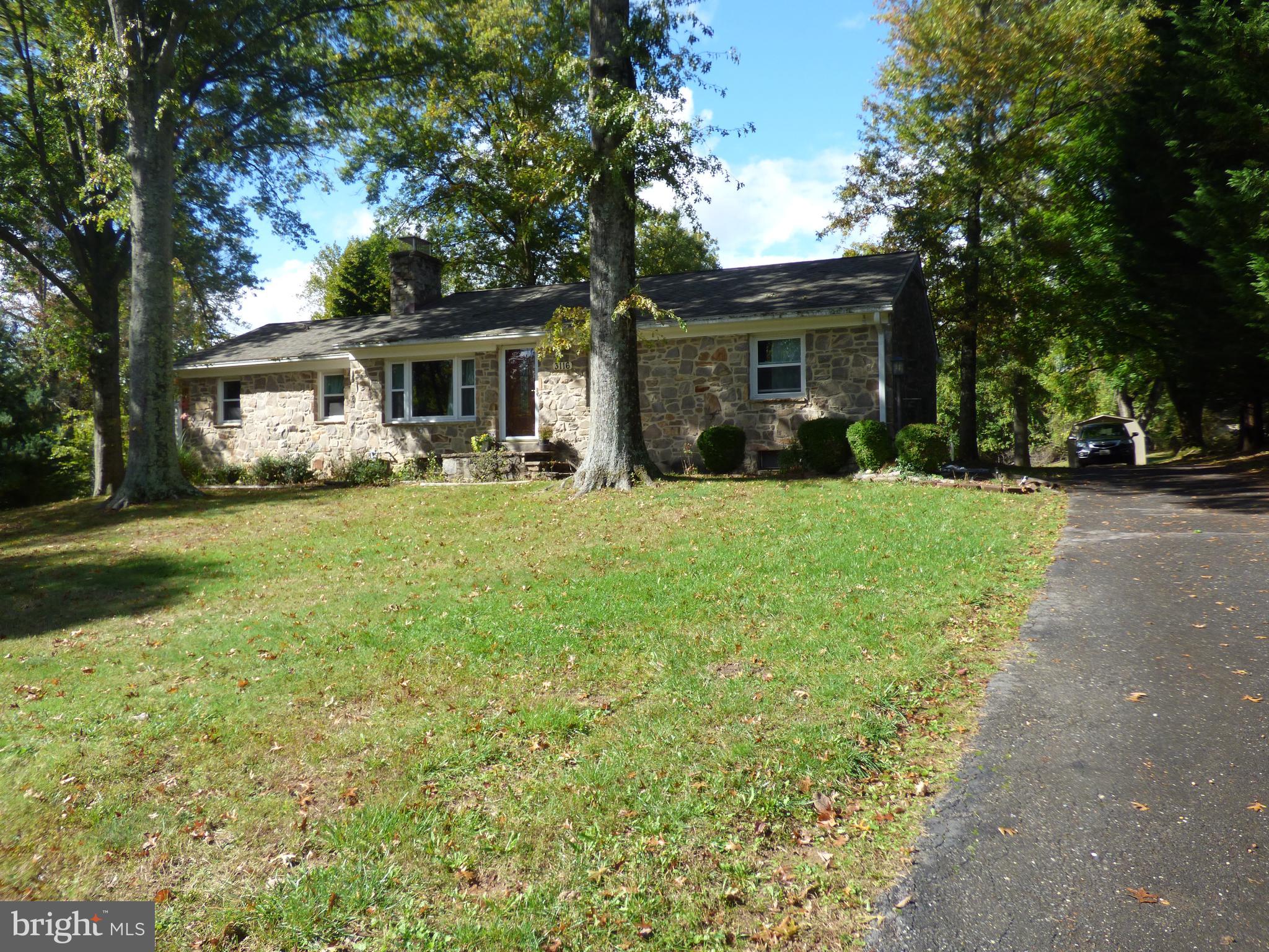 Prepare to be amazed by this deceptively spacious rambler, conveniently located close to I-70. This home is larger than it appears and is in impeccable move-in condition, offering everything you need for comfortable living.
Upon entry, you'll notice that the garage has been thoughtfully converted into additional space, which could serve as an ideal office or extra bedroom complete with a full bath for added convenience.
The lower level is a true bonus, featuring a full bath, a versatile bonus room, a cozy family room, ample storage space, and a dedicated washer and dryer room. Whether you're in need of more living space or an area to unwind, this home has it all.
In addition to its attractive interior, this home comes with the added benefit of lawn care provided and a home warranty for peace of mind.
This property is clean and move-in ready, making it a real must-see. Don't wait; this opportunity won't last long. Contact us today to schedule your viewing and discover all that this spacious rambler has to offer. Hurry, because a gem like this won't stay on the market for long!
Available 09/1/25
We are looking for good credit!
Solid income needed
Application Fee is $50 per adult