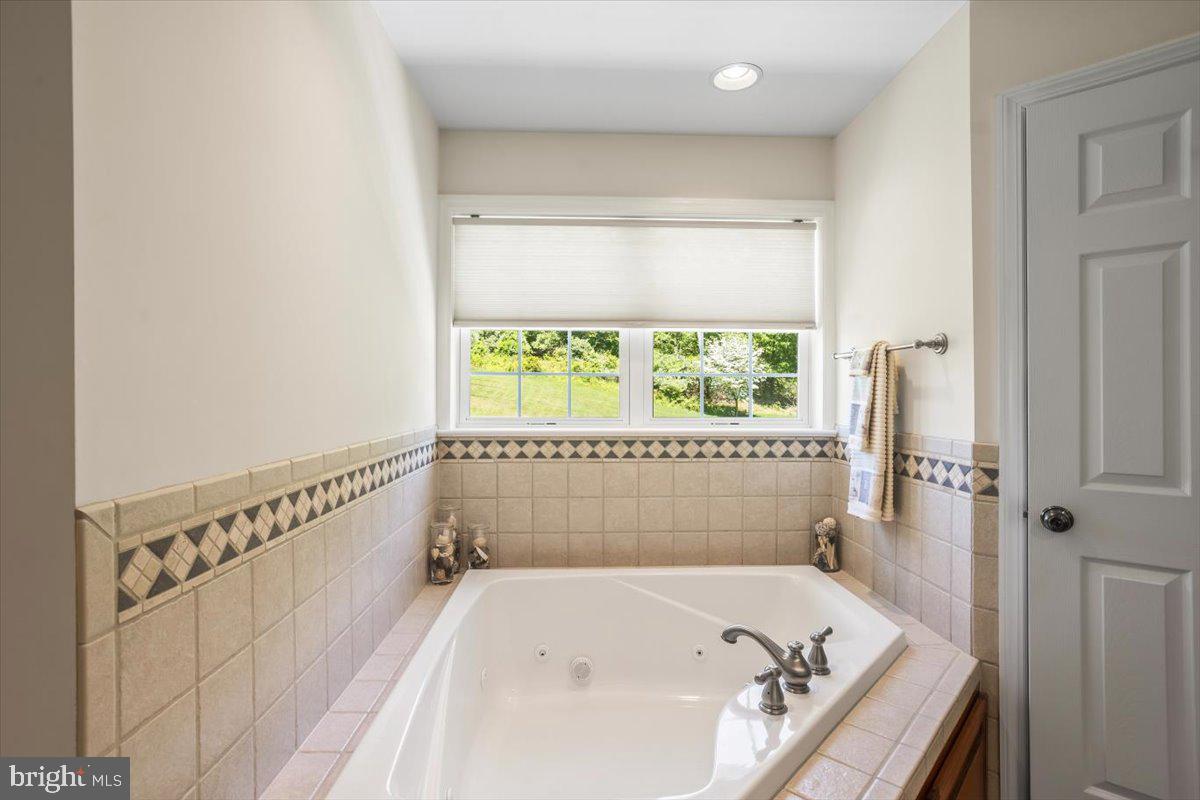 IRON VALLEY ESTATES - Residential