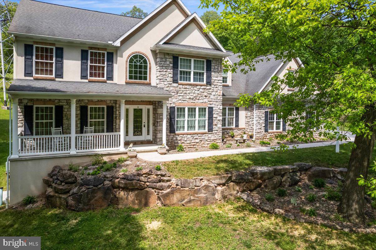 IRON VALLEY ESTATES - Residential