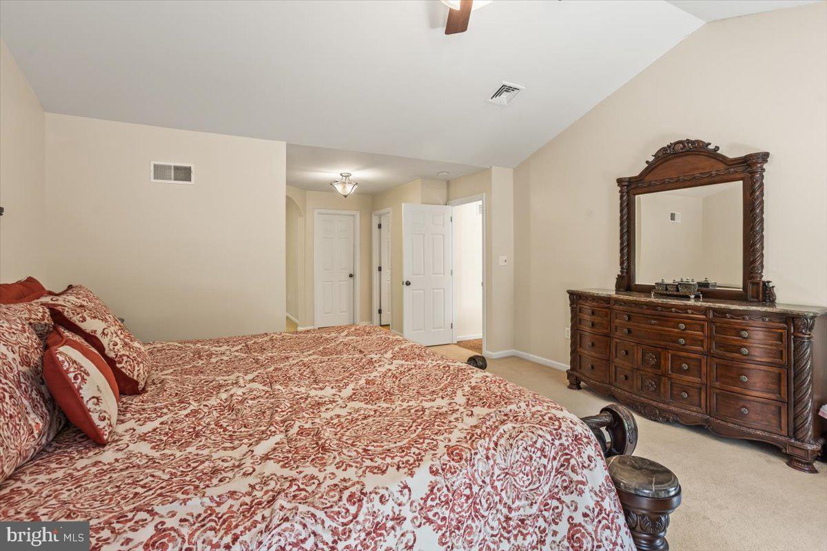 IRON VALLEY ESTATES - Residential