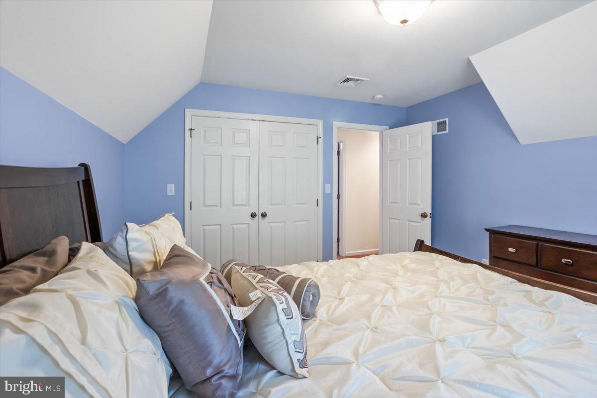 IRON VALLEY ESTATES - Residential