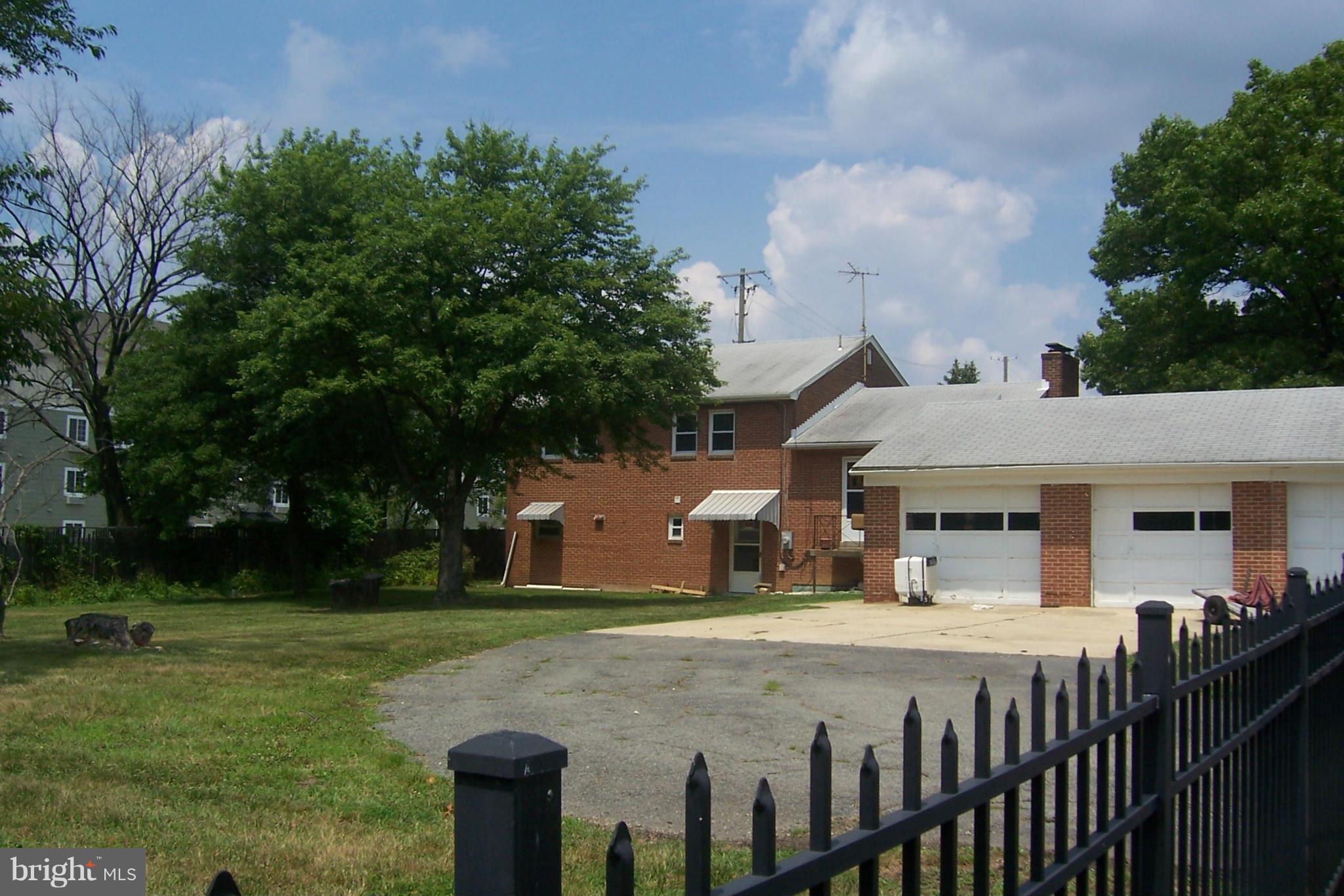 ALLENTOWN - Residential Lease