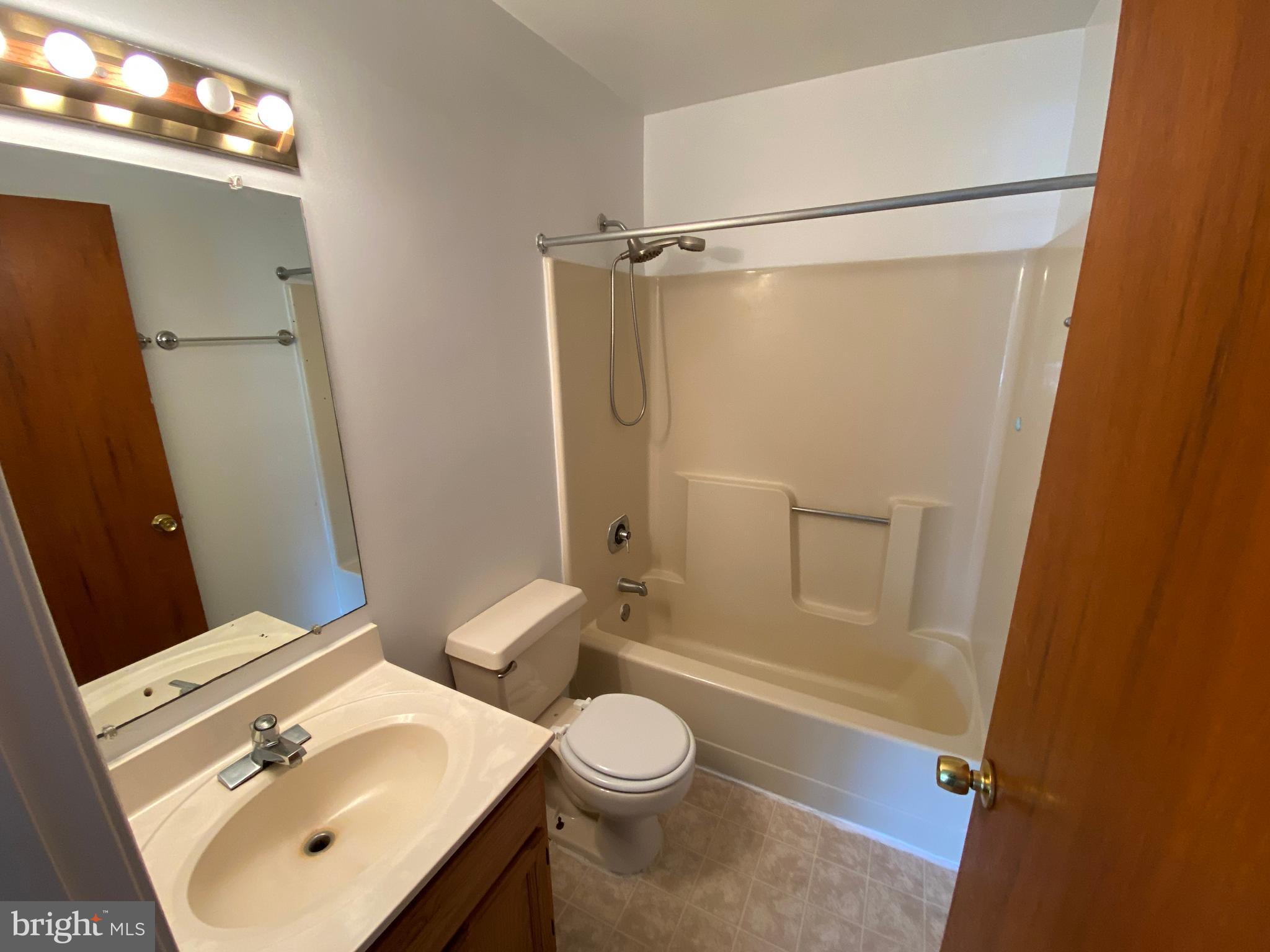 RAPPAHANNOCK - Residential Lease