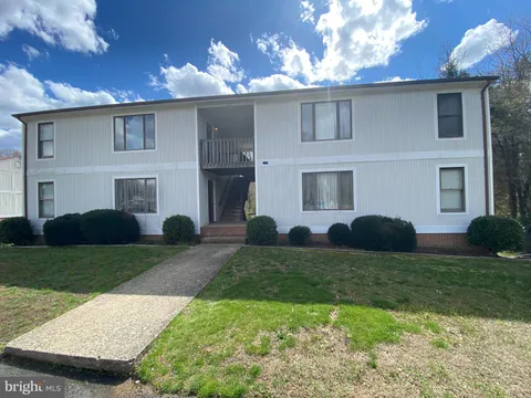 9298 Hayden Drive Unit 14, King George, VA MLS: VAKG2006238