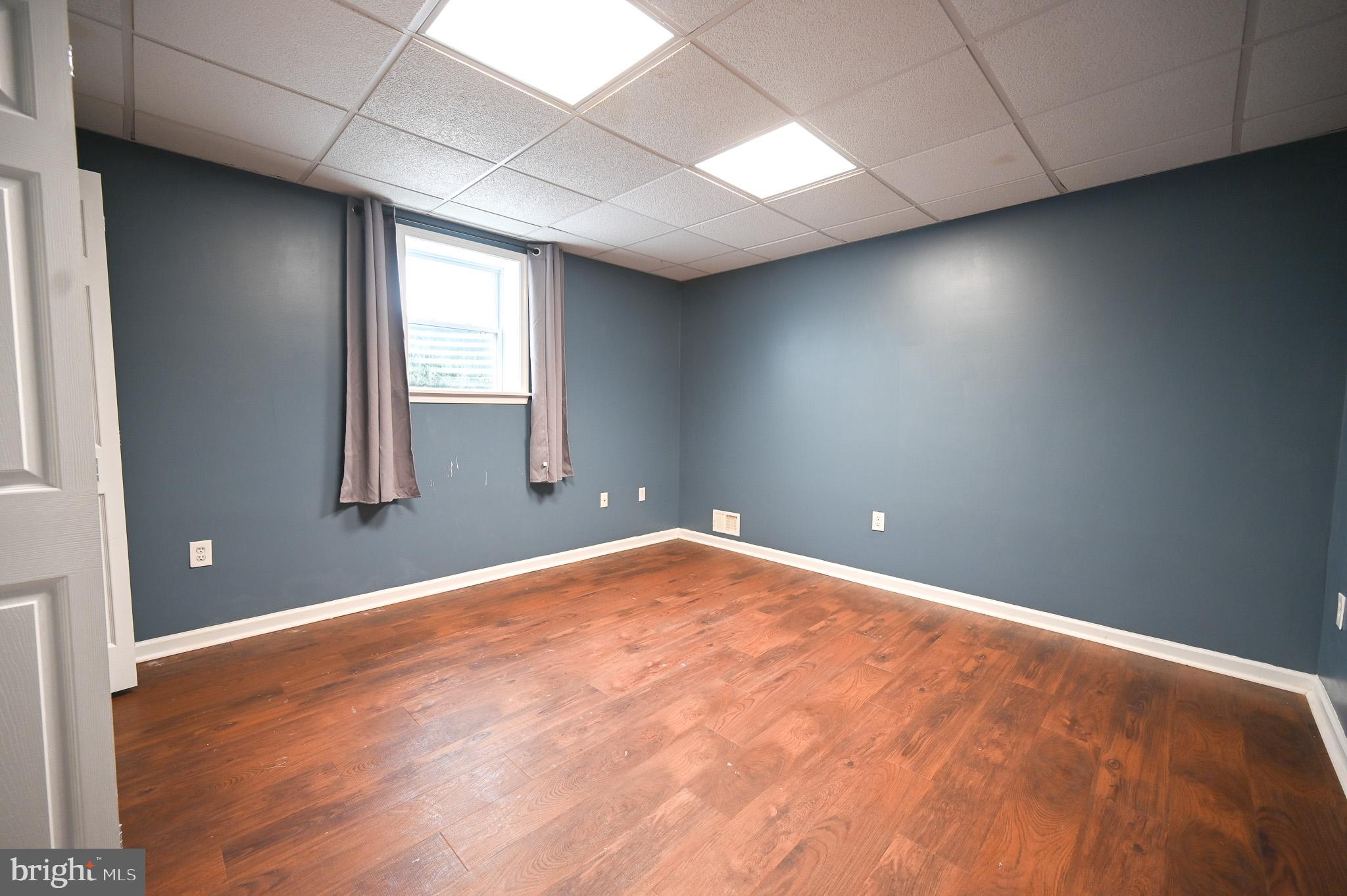 CAVE QUARTERS - Residential