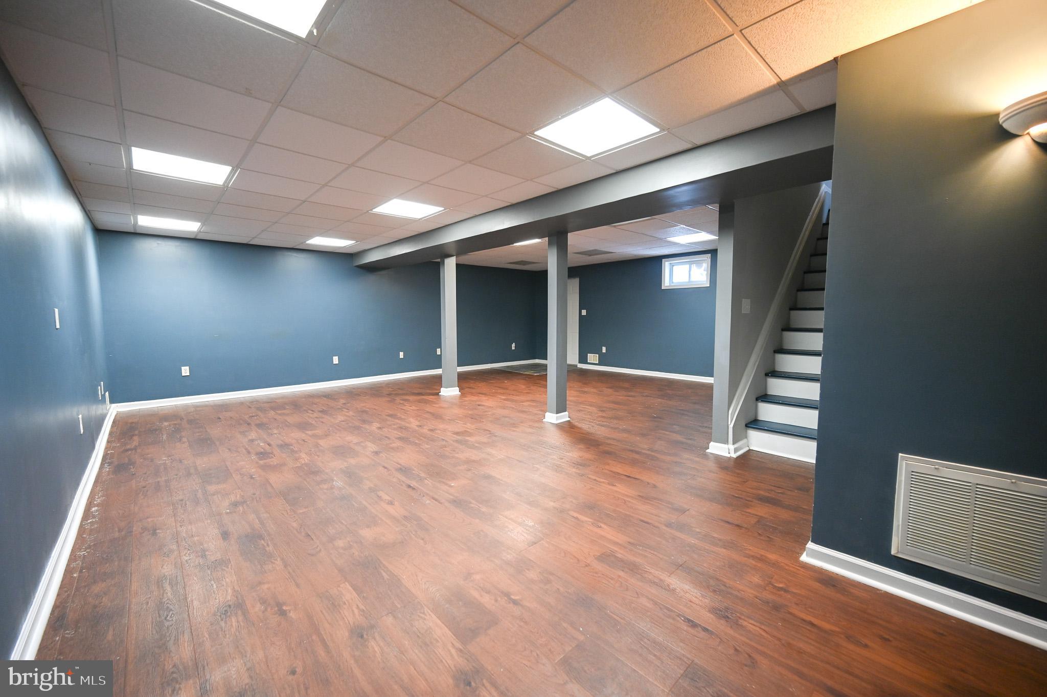 CAVE QUARTERS - Residential