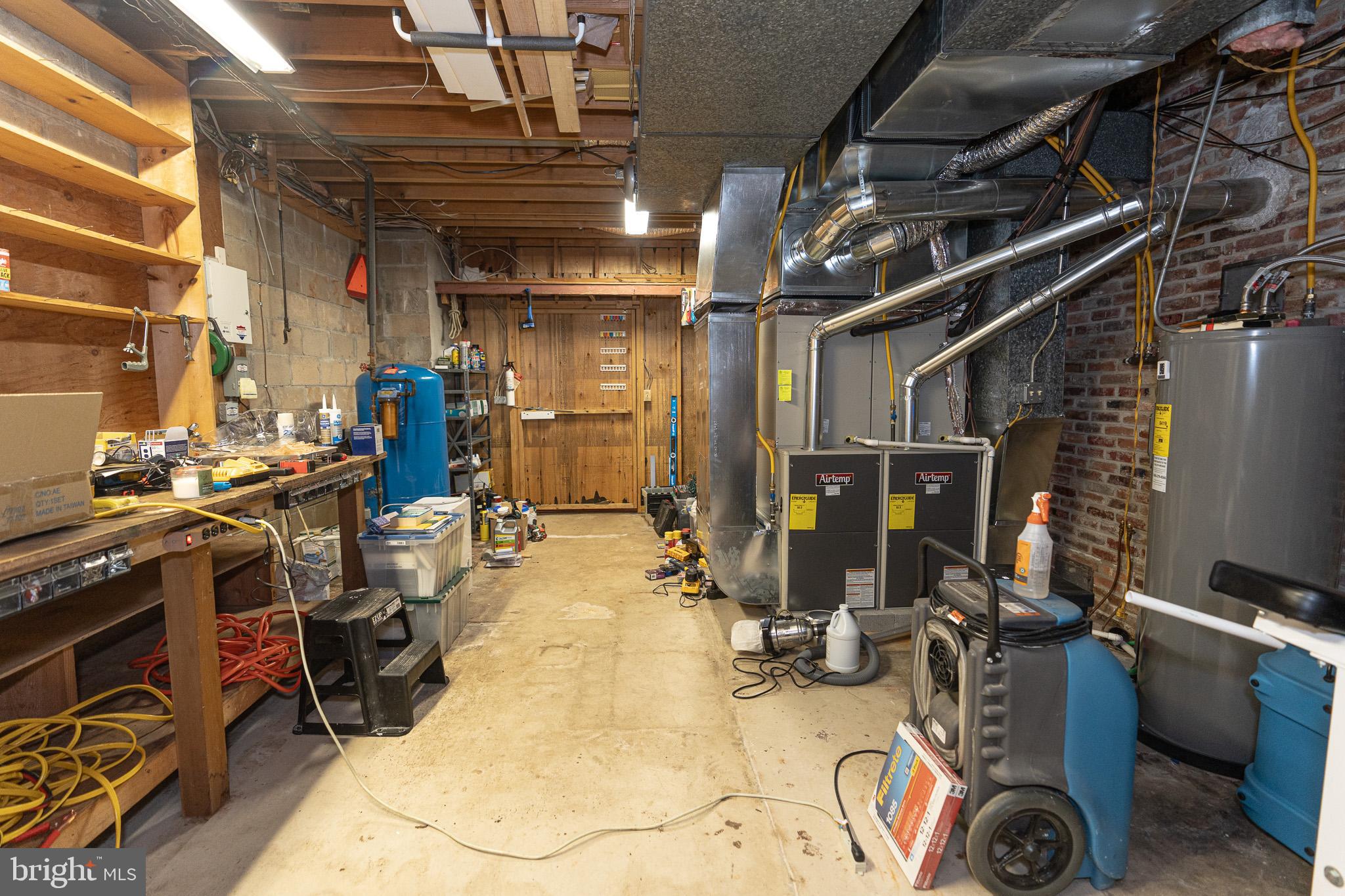 KINGSVILLE - Residential