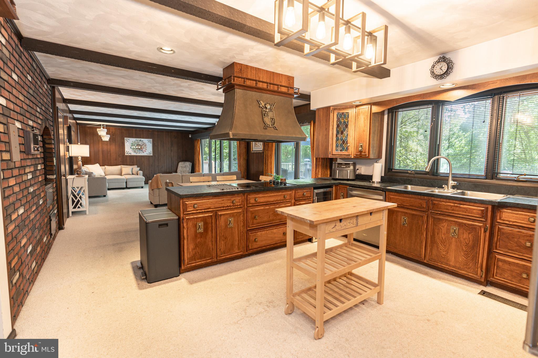 KINGSVILLE - Residential