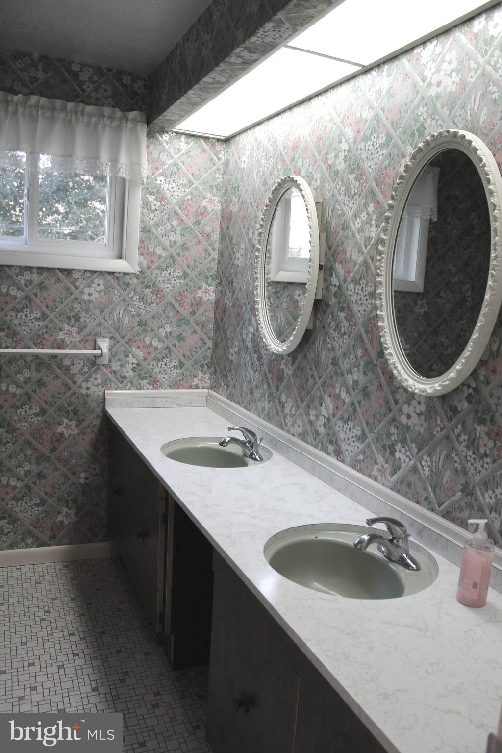 BARRINGTON - Residential