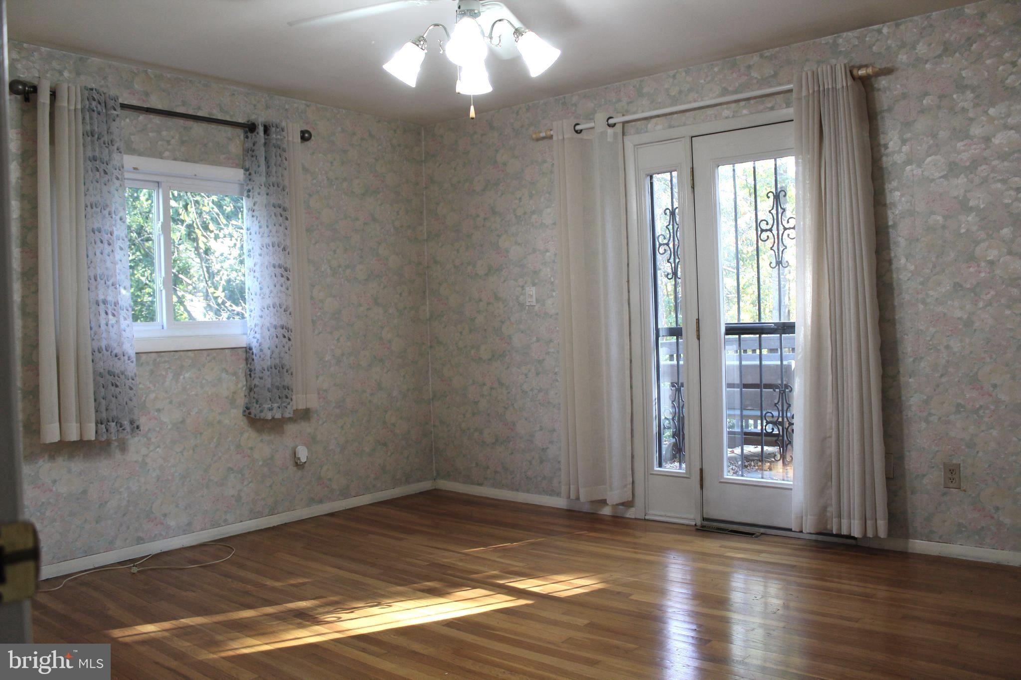 BARRINGTON - Residential