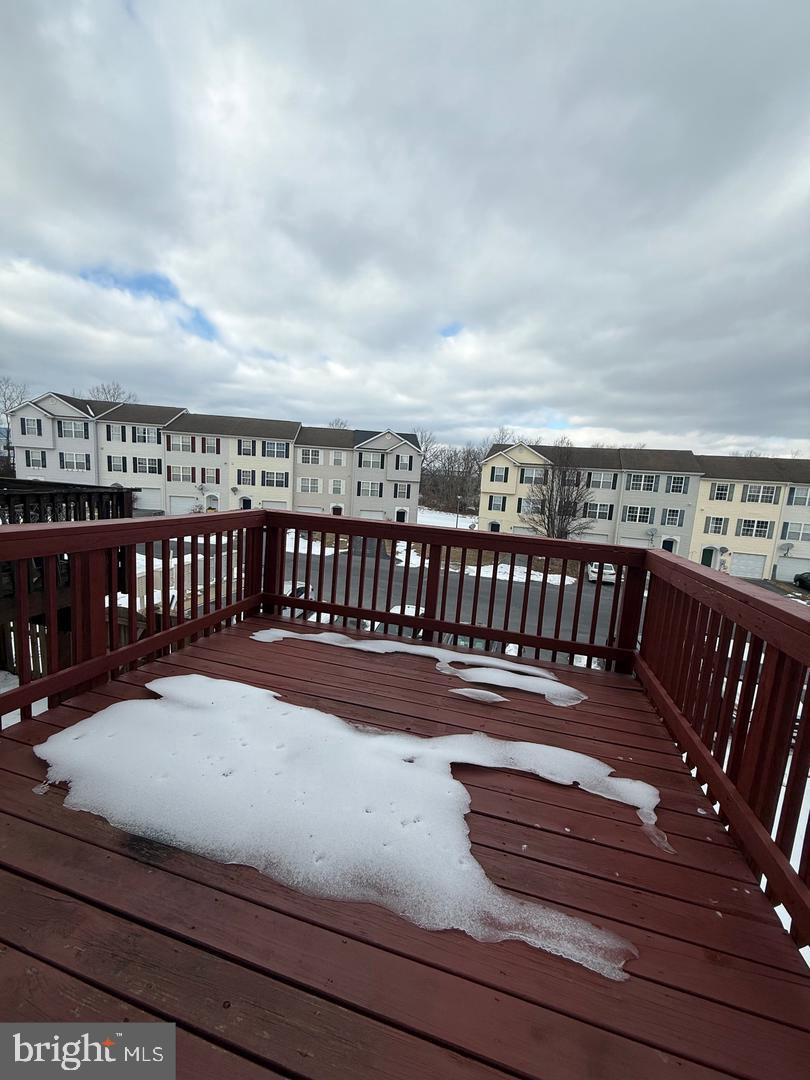 MILLS FARM - Residential