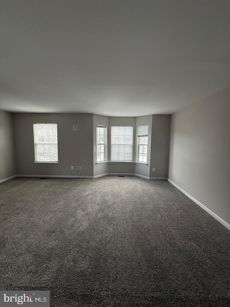 MILLS FARM - Residential