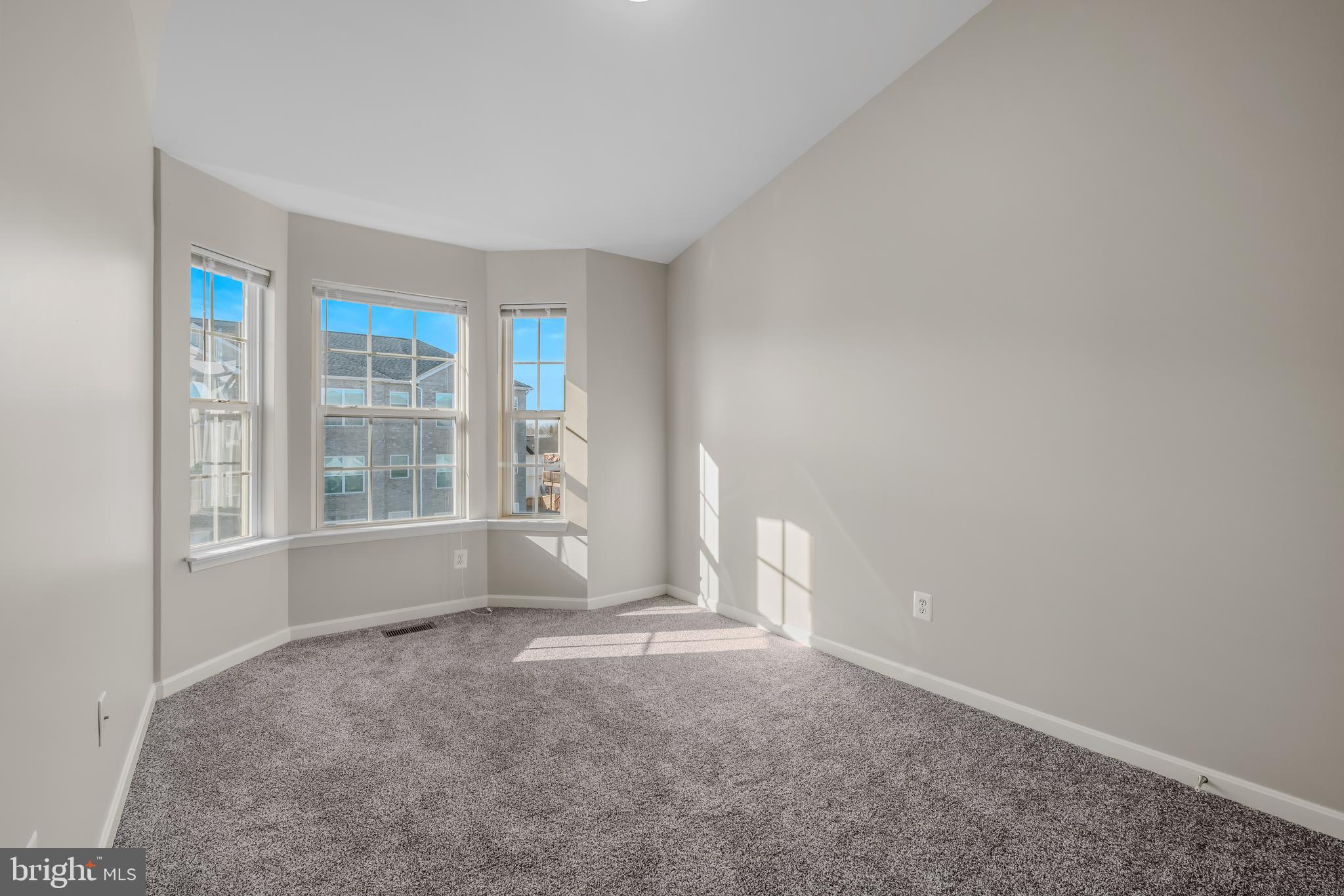 MILLS FARM - Residential