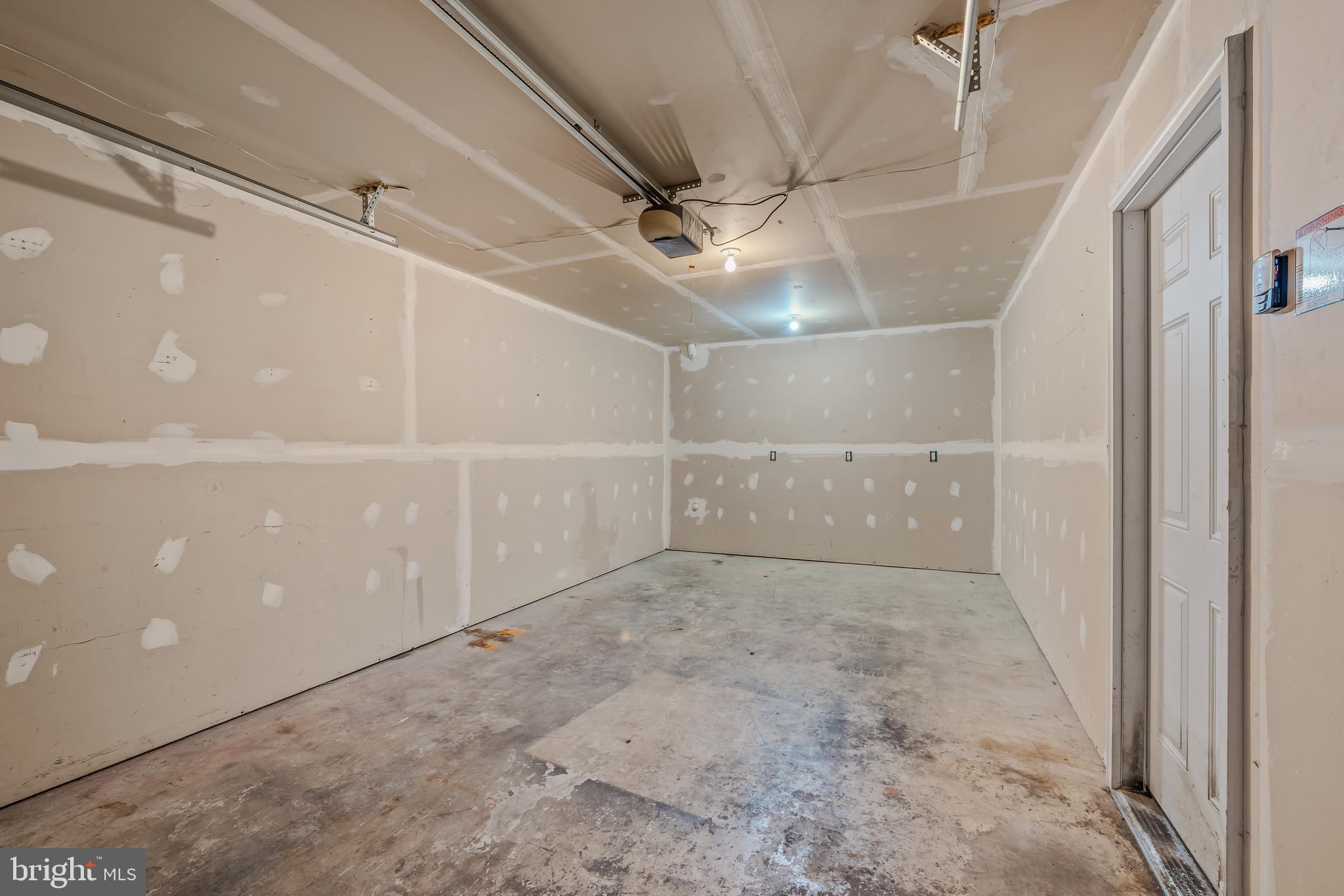 MILLS FARM - Residential