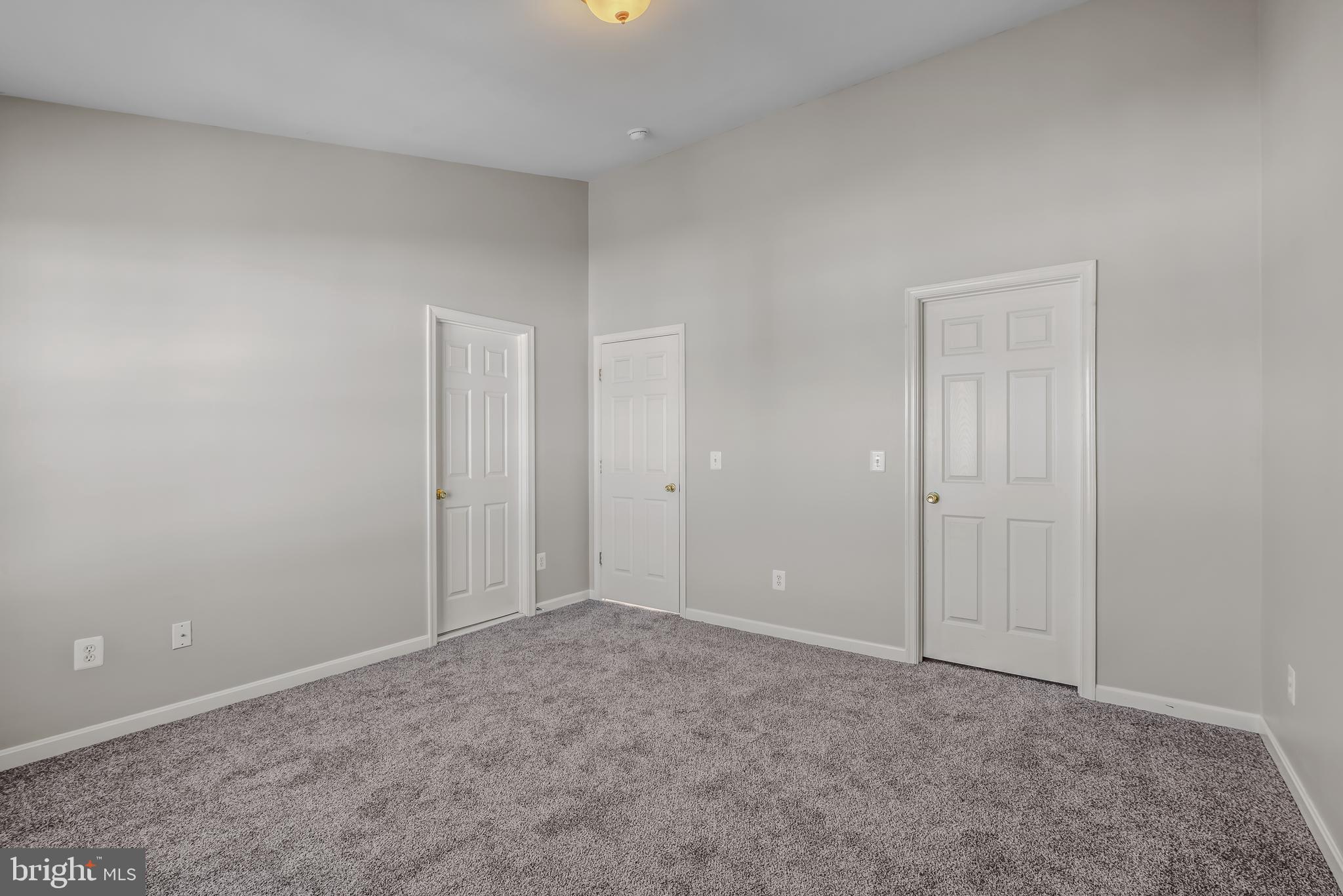 MILLS FARM - Residential