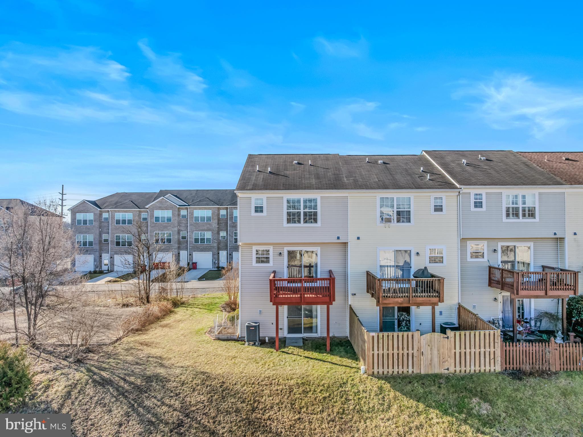 MILLS FARM - Residential