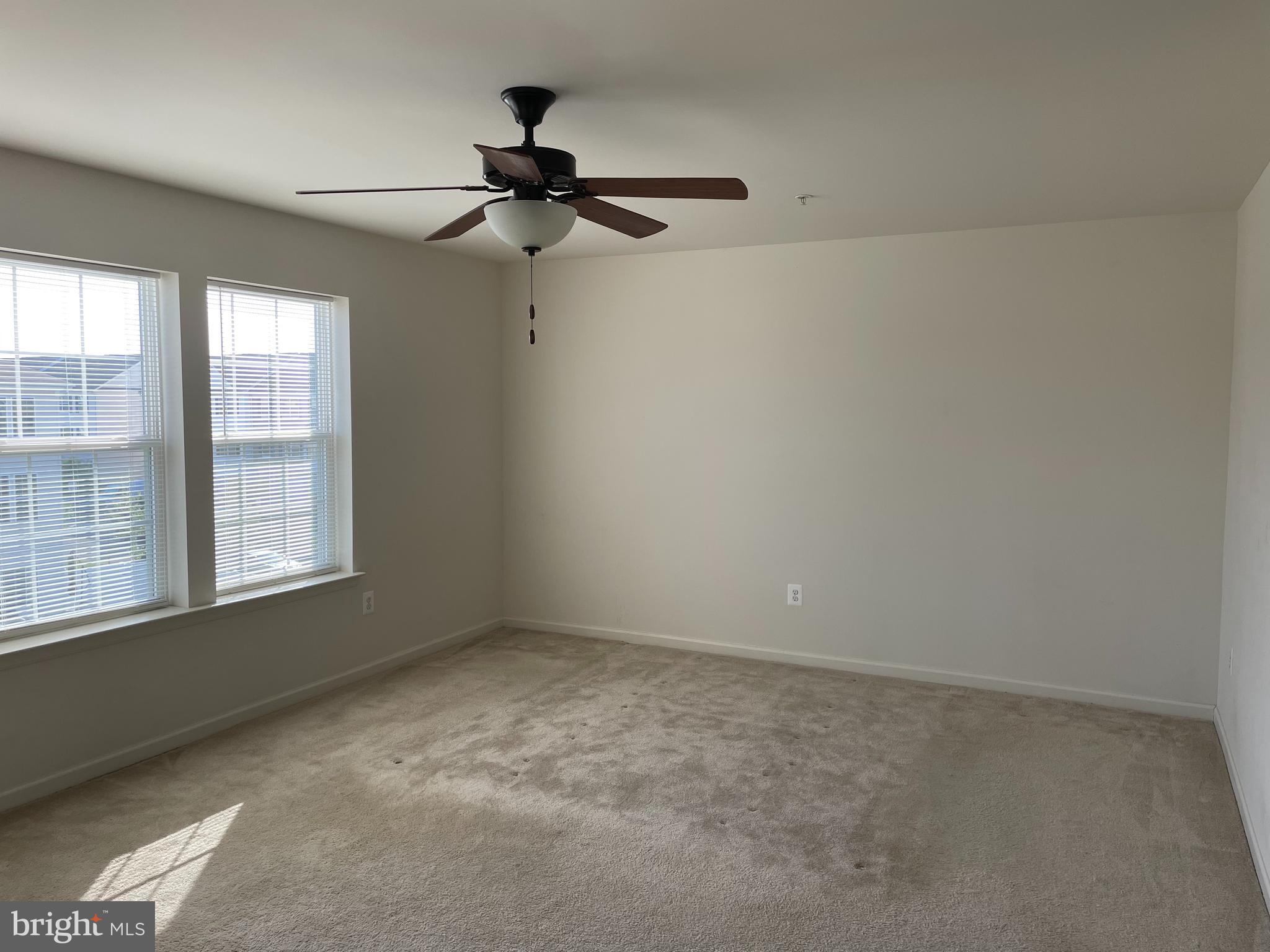 COLLEGIATE ACRES - Residential Lease