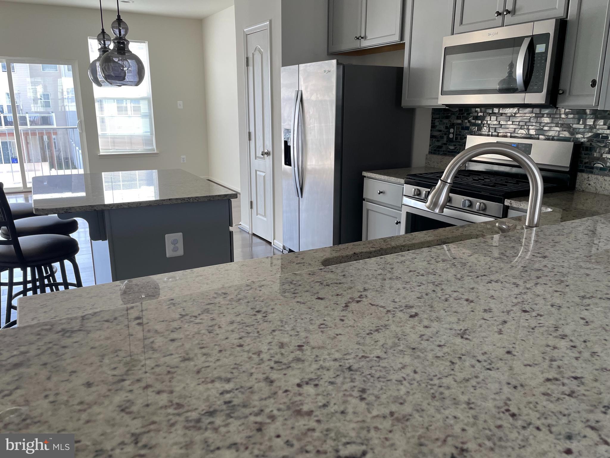 COLLEGIATE ACRES - Residential Lease